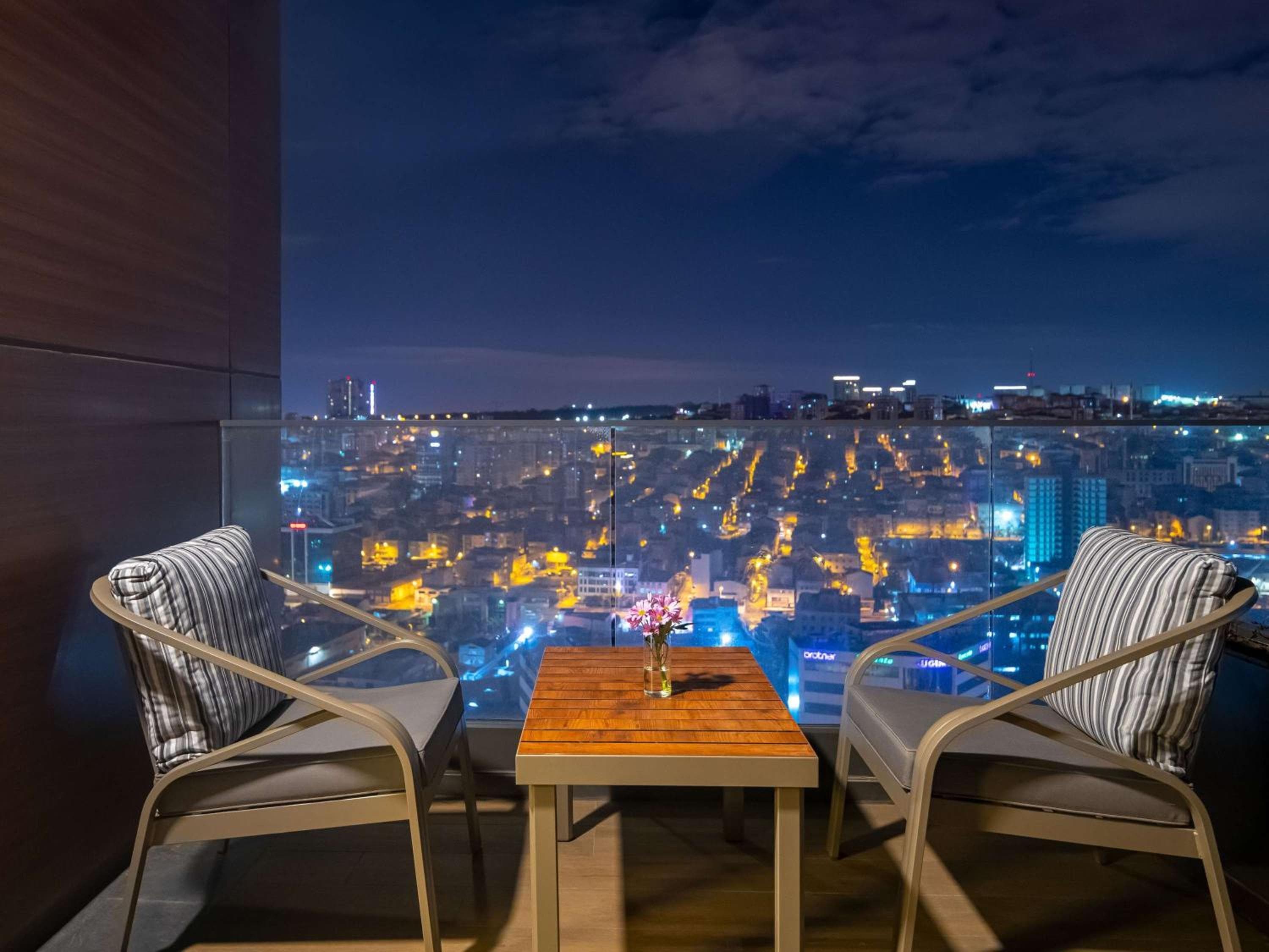 Movenpick Living Istanbul West — 21