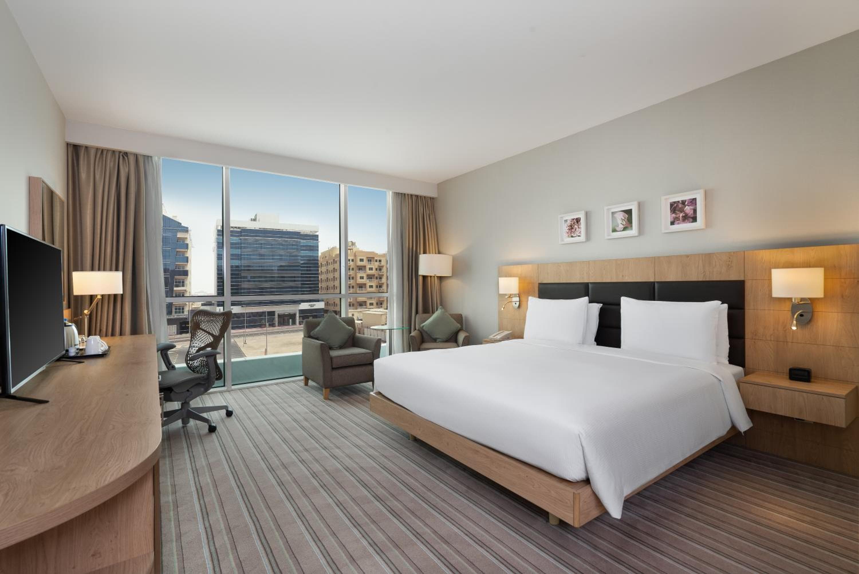 Hilton Garden Inn Dubai, Mall Avenue — 29