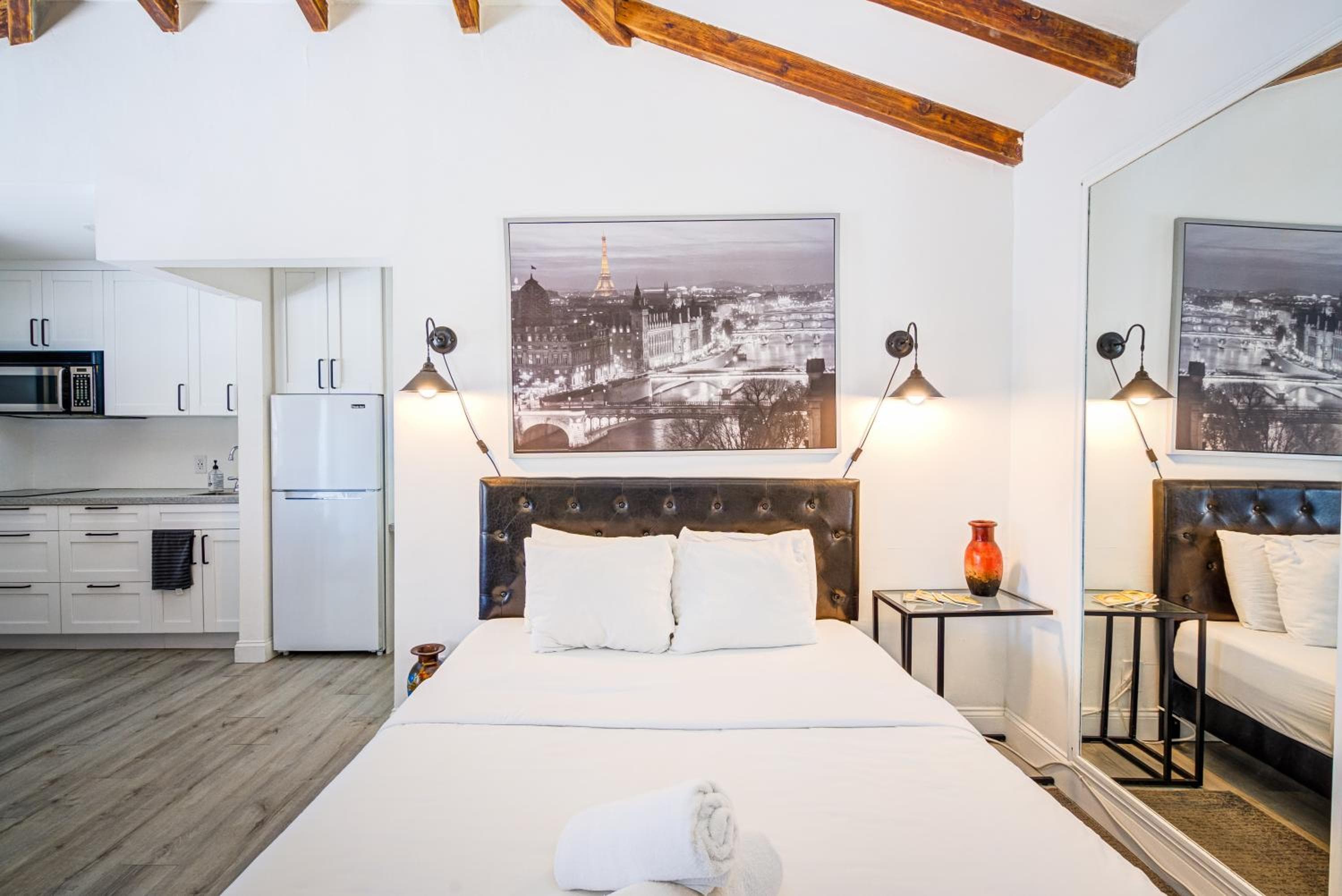 Kleines Paris am Ozean Selbst-Check-in — 30