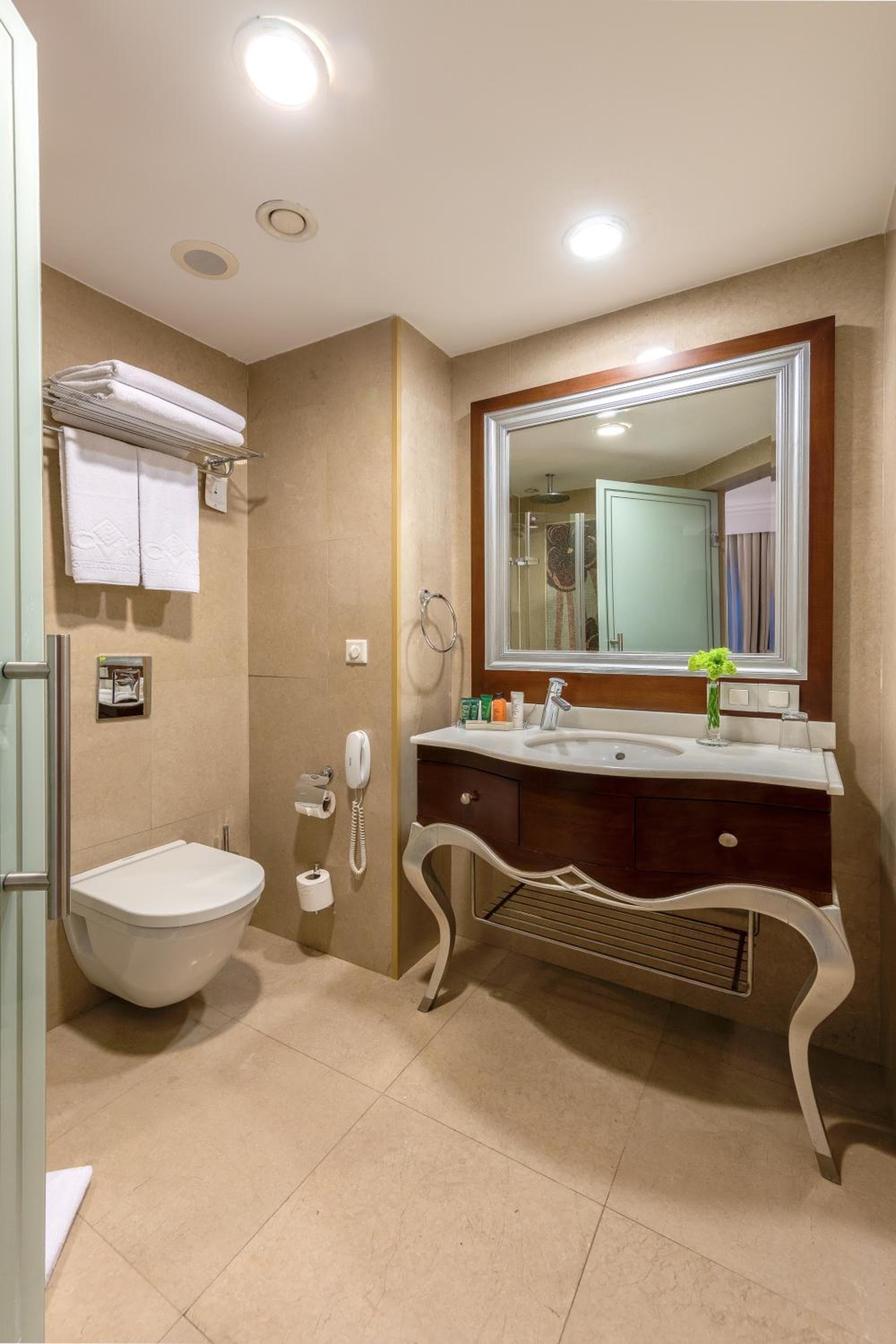 CVK Taksim Hotel Istanbul — 9
