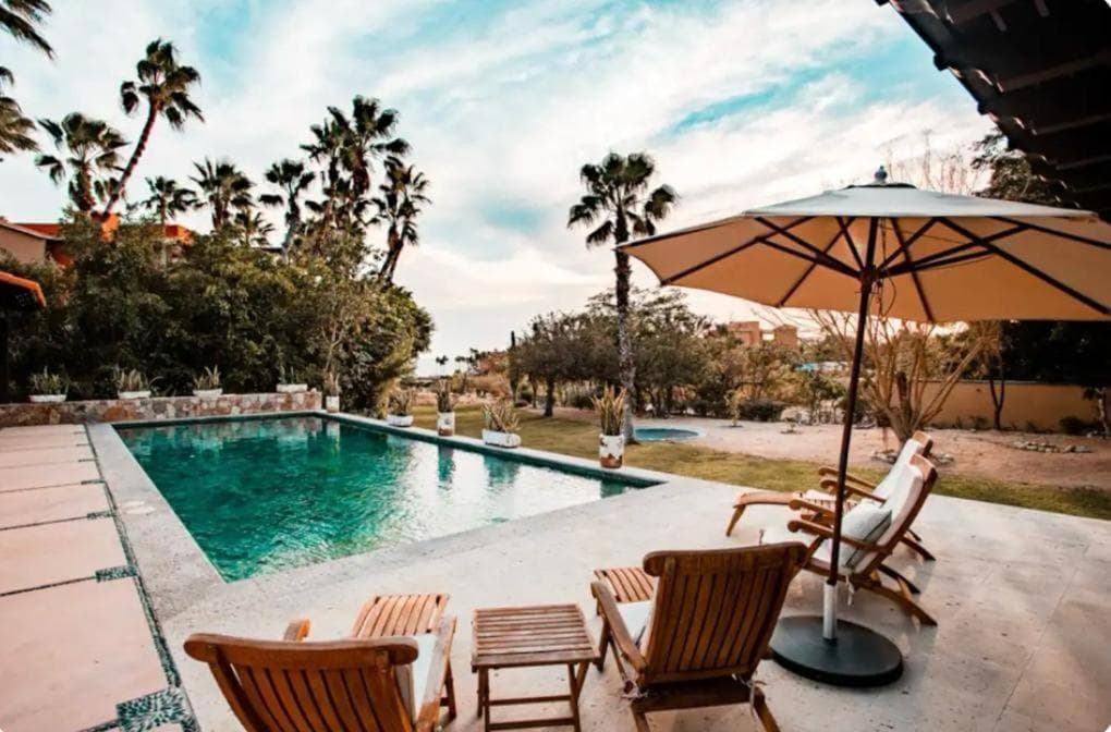 LA ROCA 8 min WALKING DISTANCE TO THE BEACH — 23