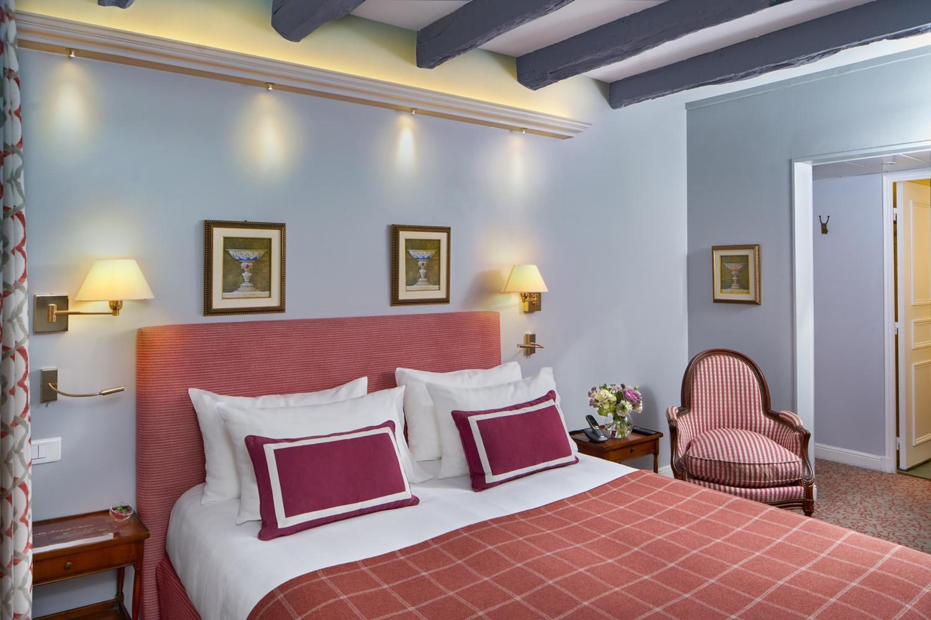 Le Relais Montmartre — 20