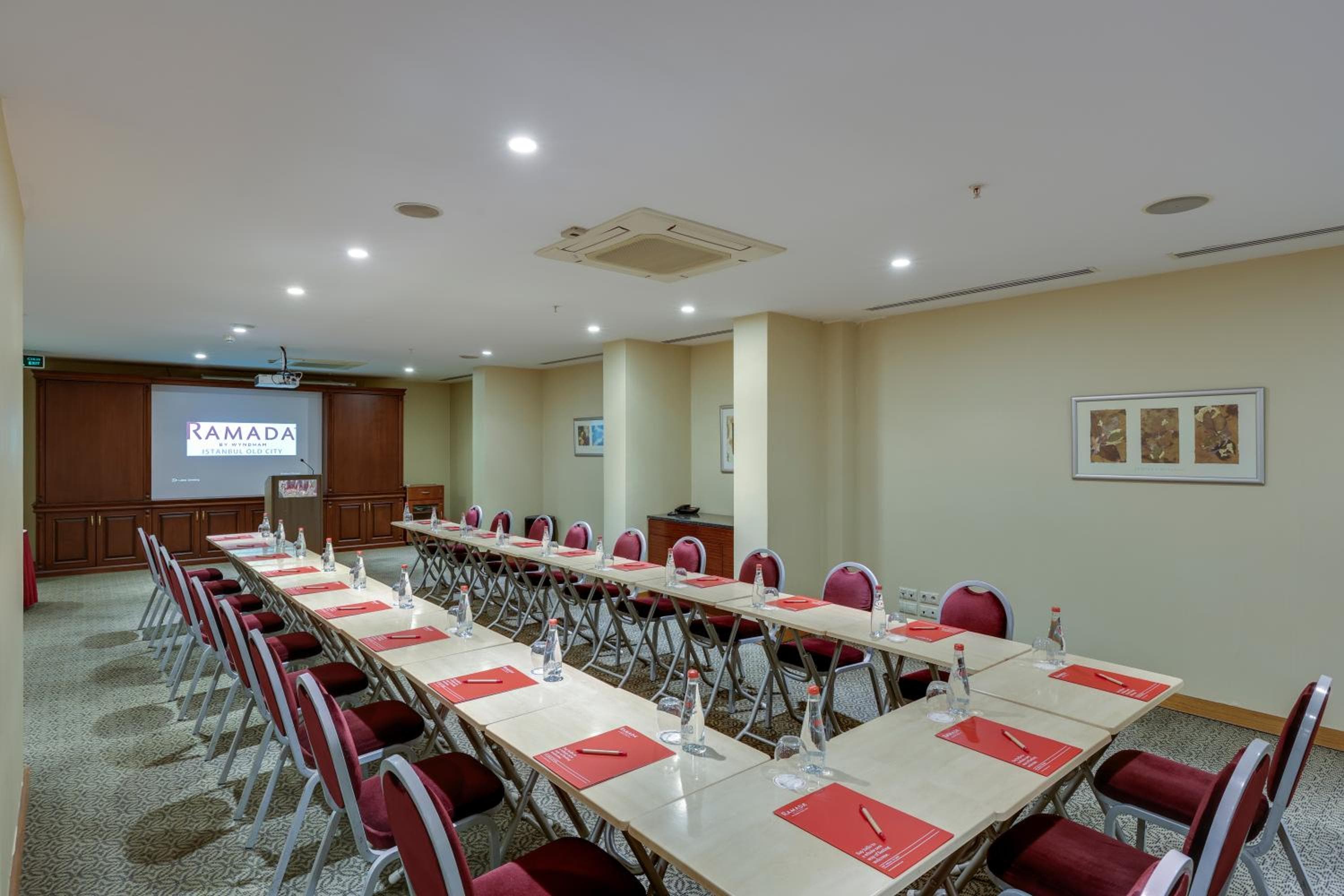Ramada by Wyndham Istanbul Old City — 2