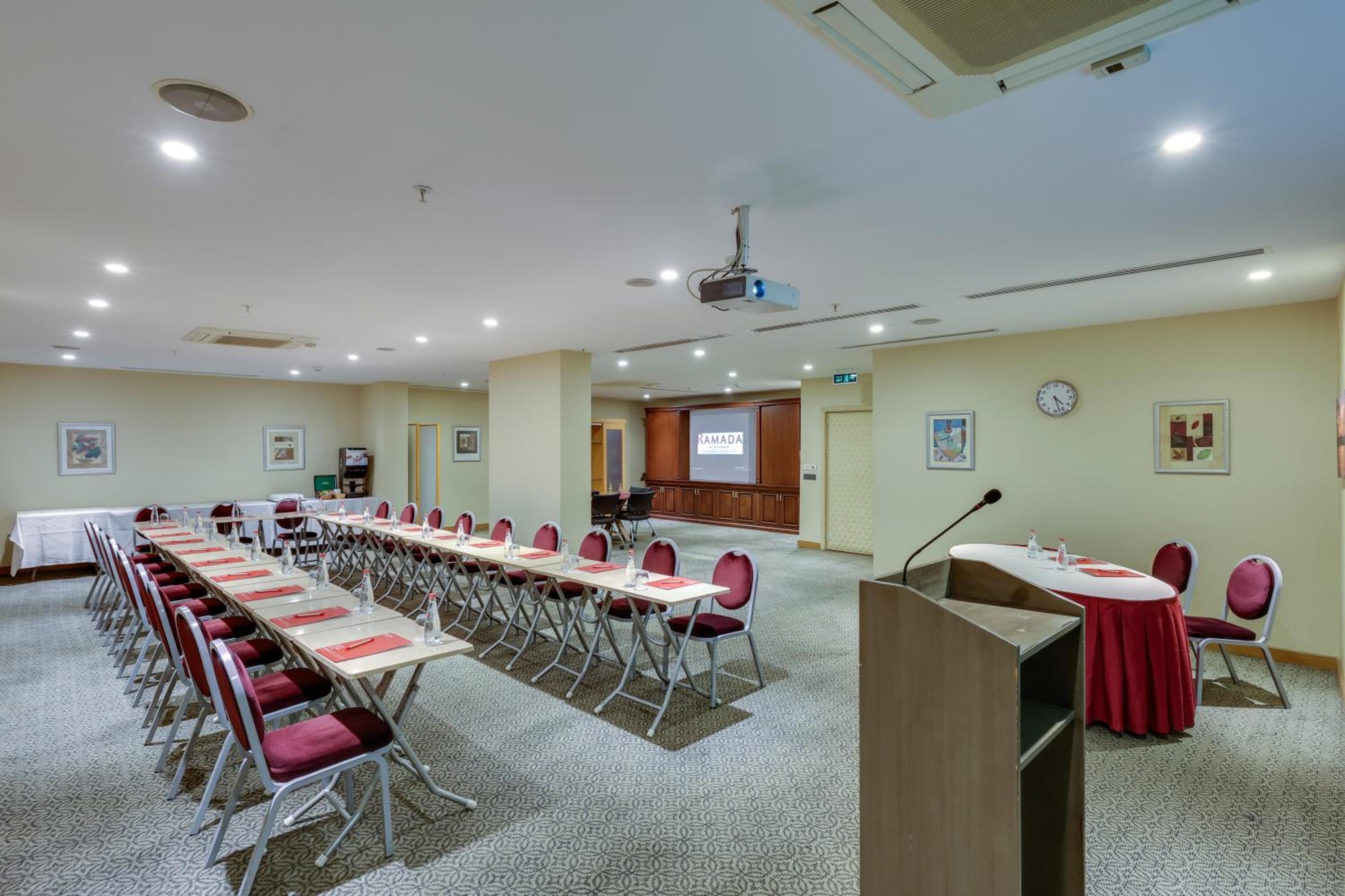 Ramada by Wyndham Istanbul Old City — 24