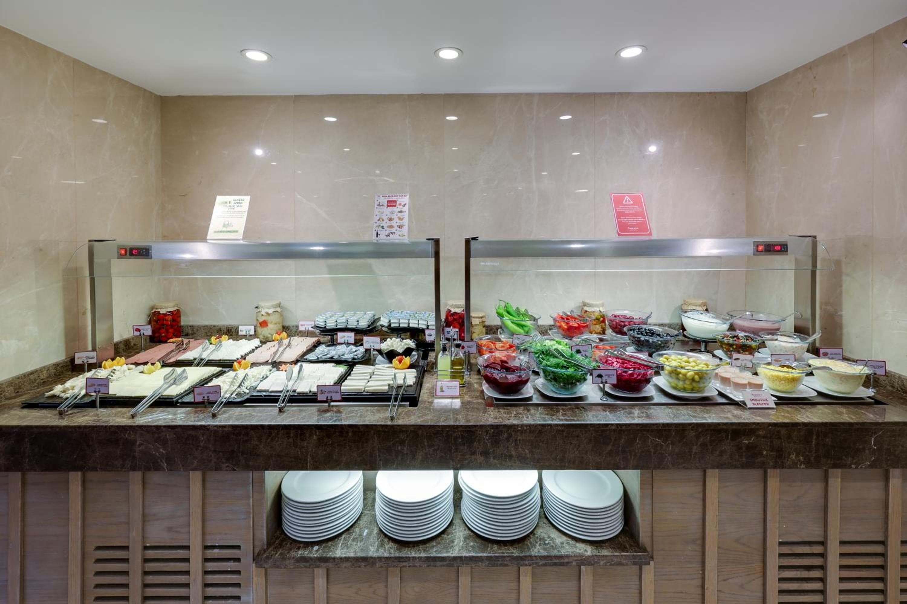 Ramada by Wyndham Istanbul Old City — 4
