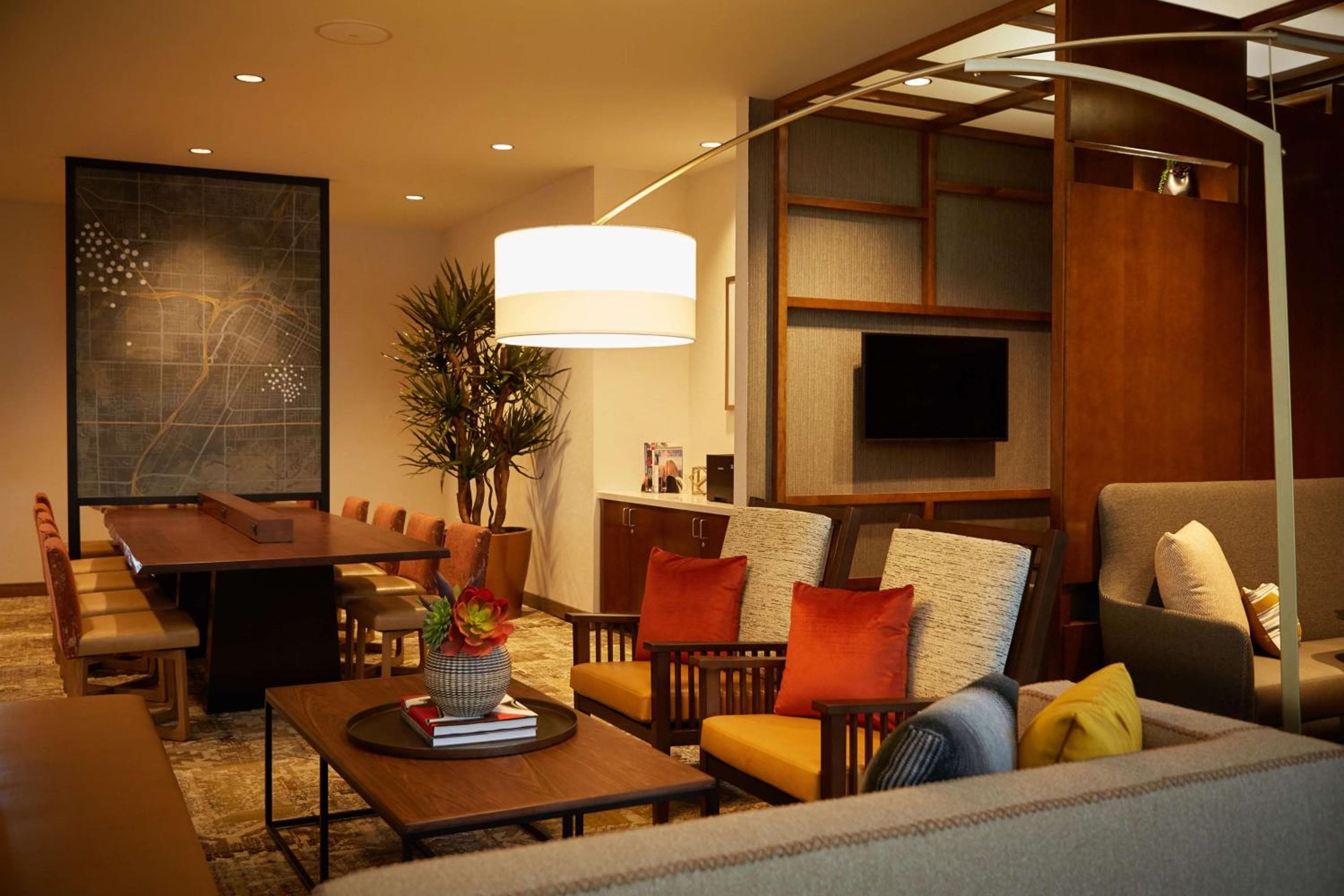Hyatt Place Las Vegas al Silverton Village — 5