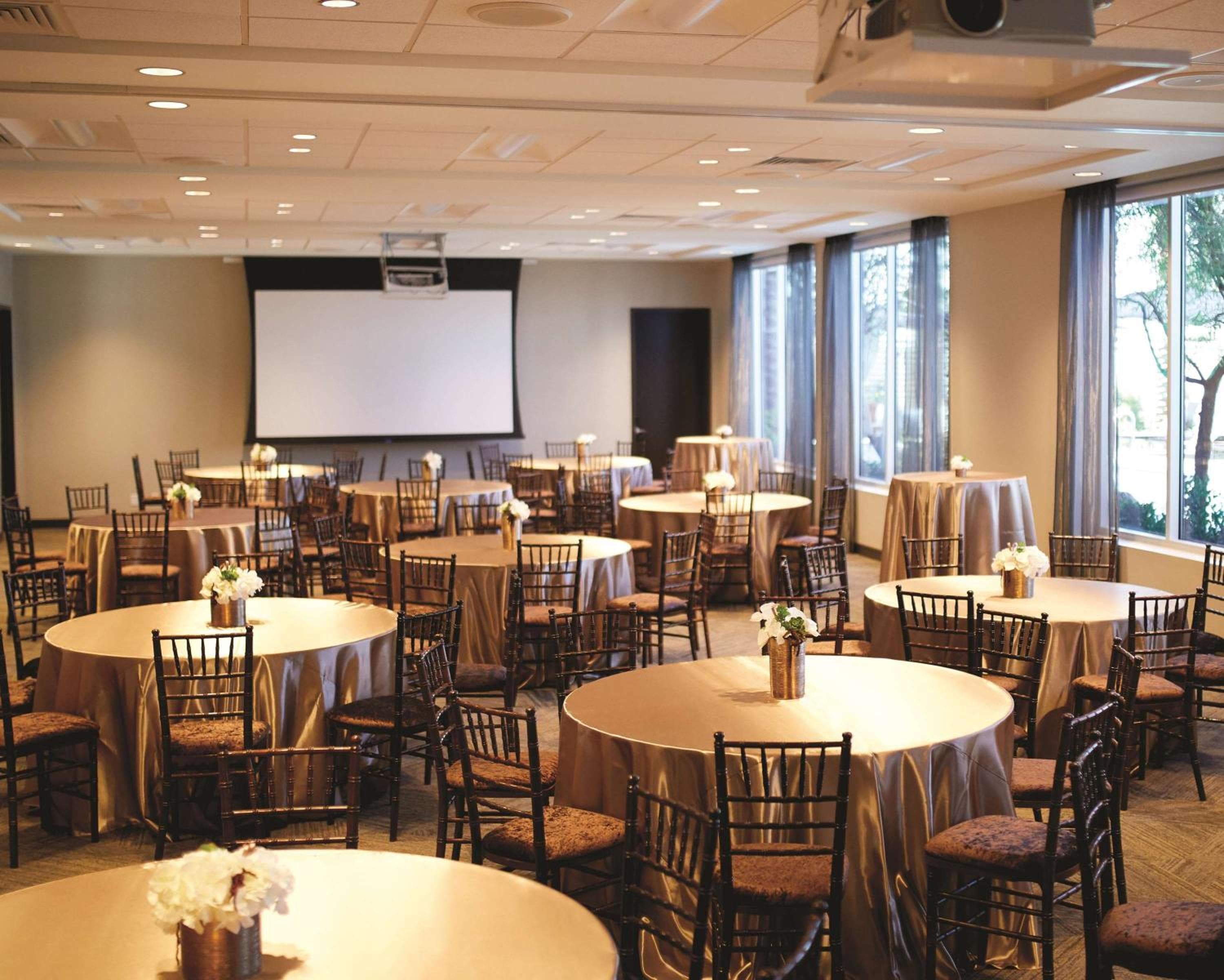 Hyatt Place Las Vegas al Silverton Village — 12