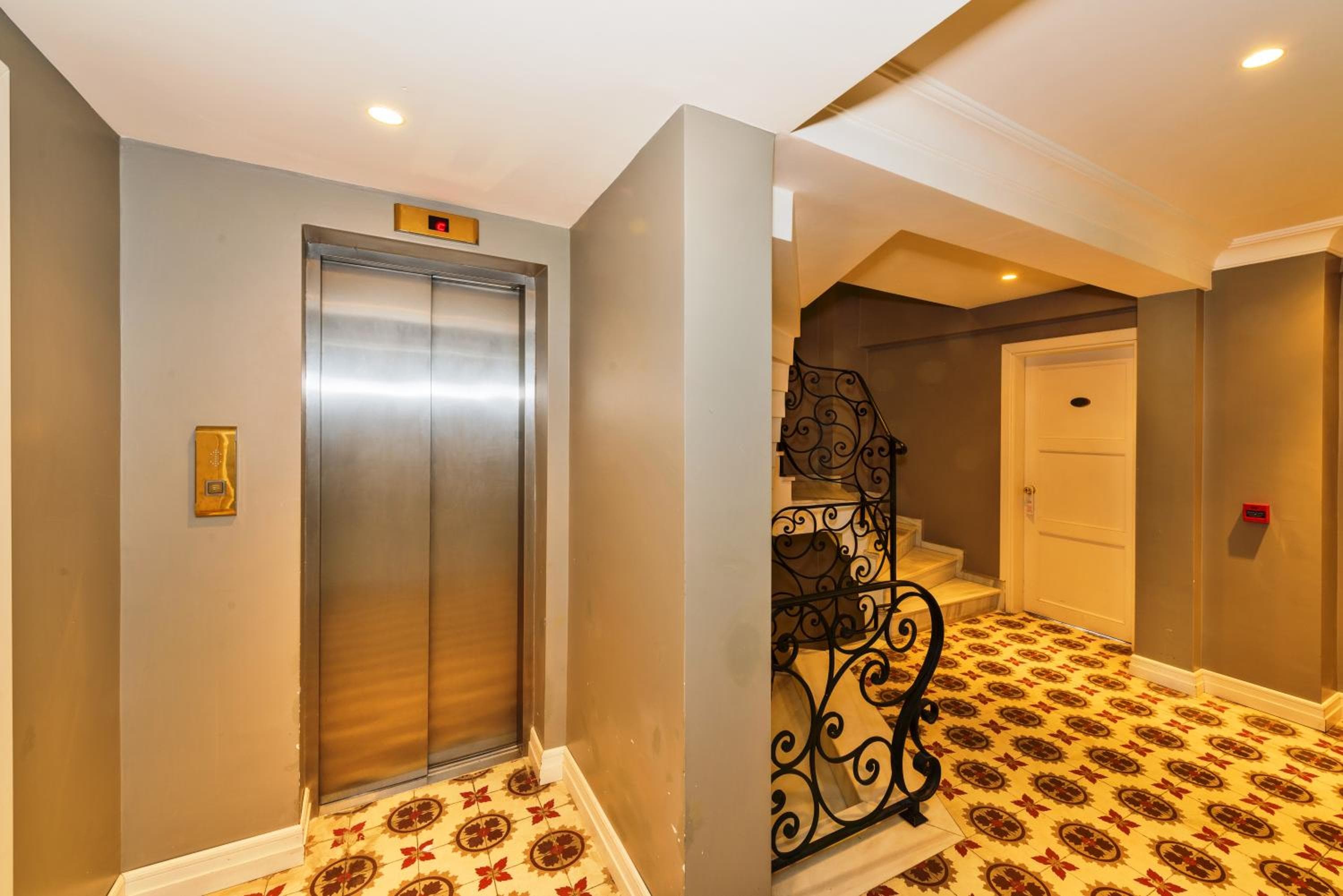 Agora Life Hotel - Classe speciale — 14