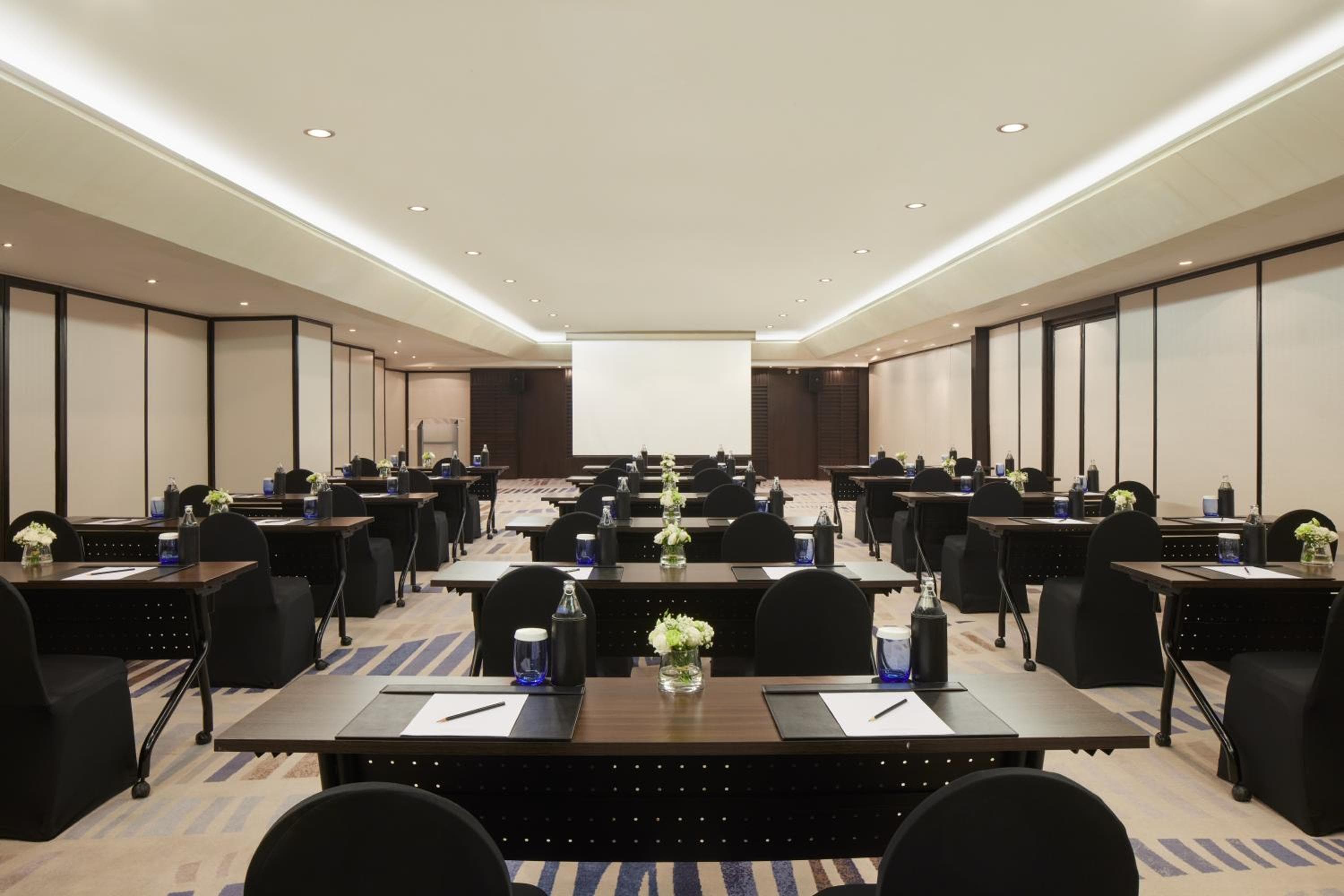 Banyan Tree Bangkok hotel, 21/100 South Sathon Road, Bangkok, Thailand — photo 52