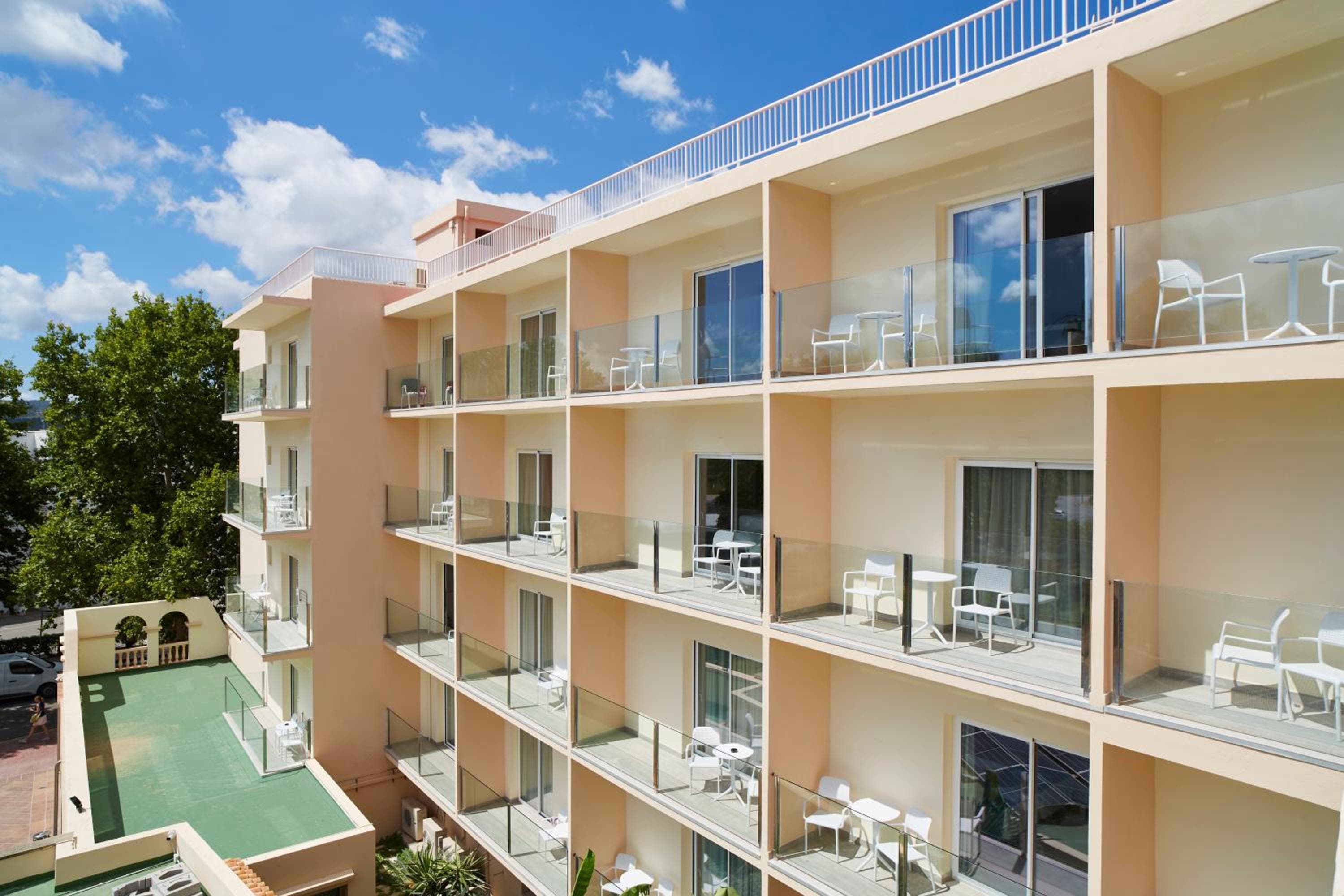 Invisa Hotel Es Pla - Adults Only — 17