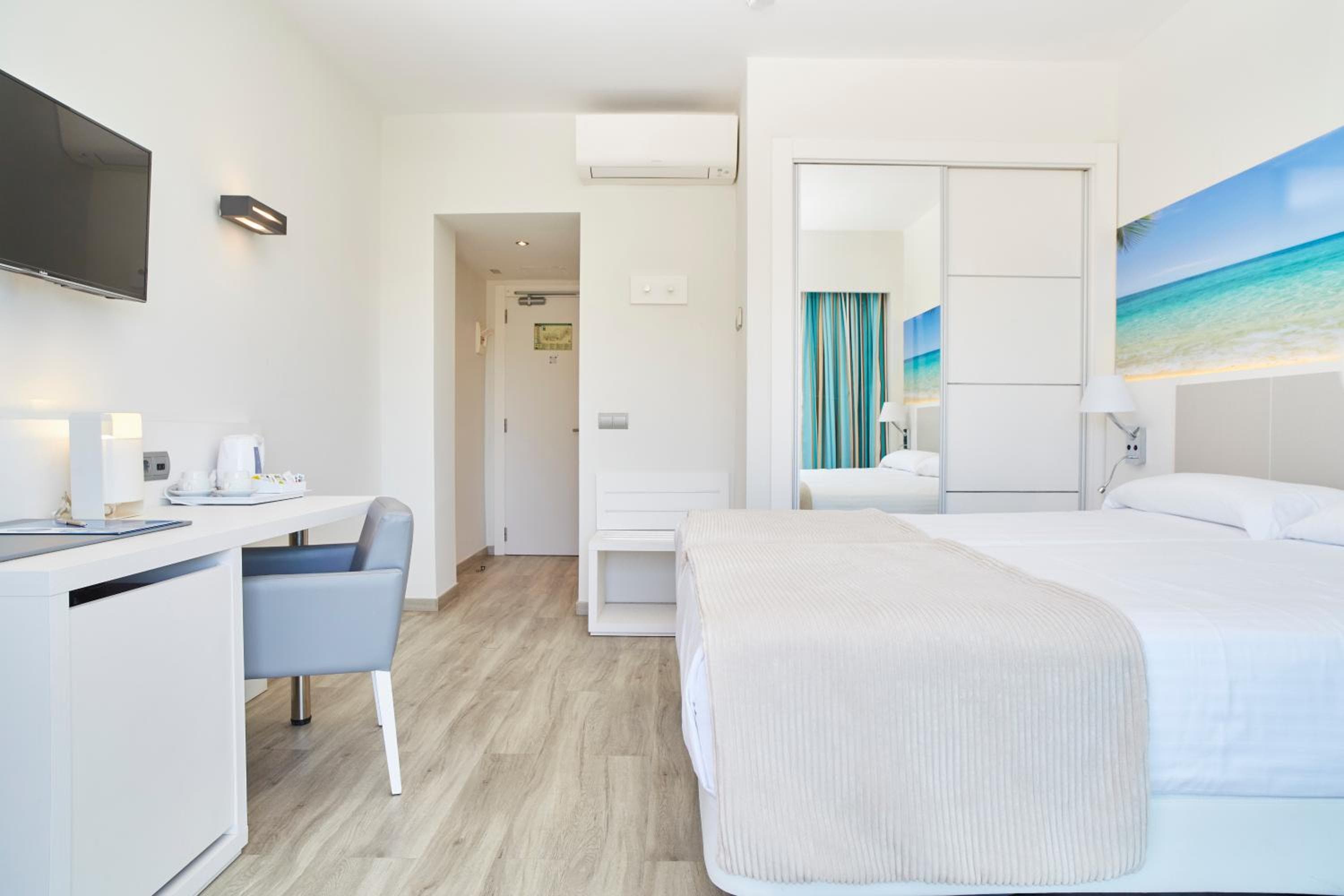 Invisa Hotel Es Pla - Adults Only — 14