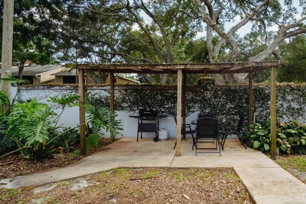 Comfy house walk to Stadium — 27