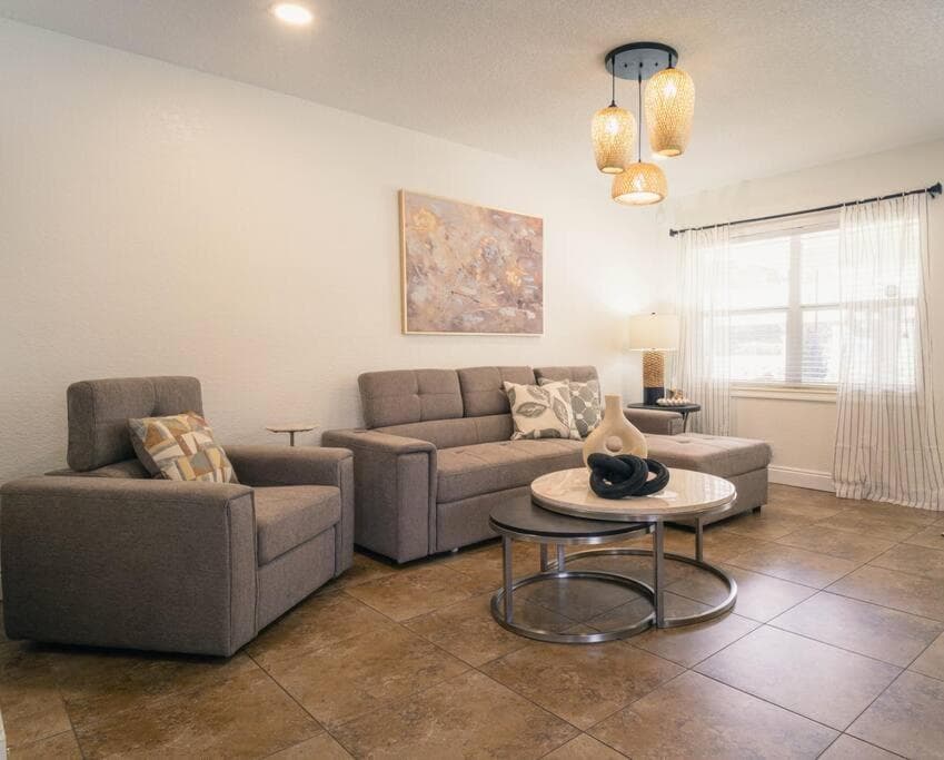 Comfy house walk to Stadium — 22