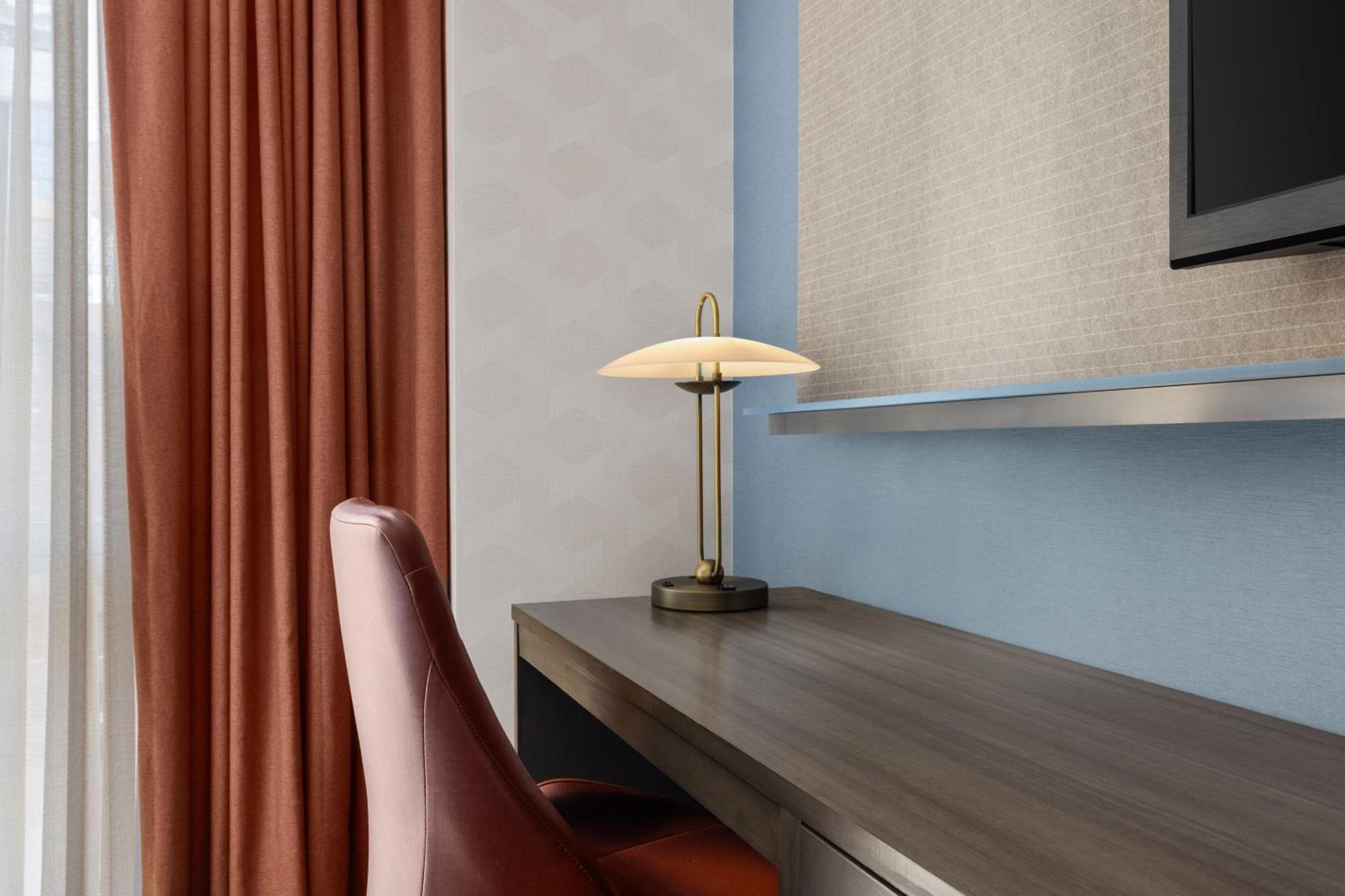 Courtyard by Marriott Nueva York Manhattan/Chelsea — 13