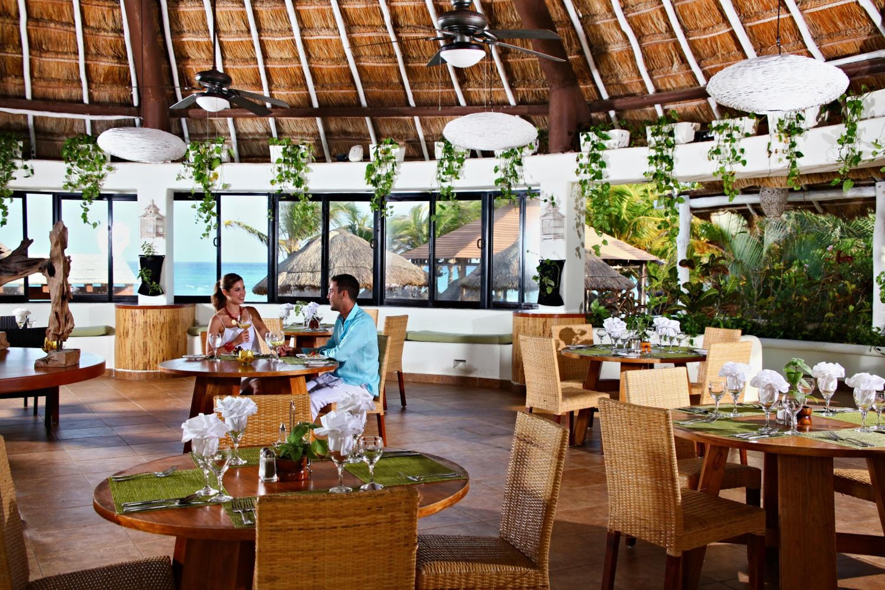 Sandos Caracol Nature Resort & Water Park All Inclusive — 10