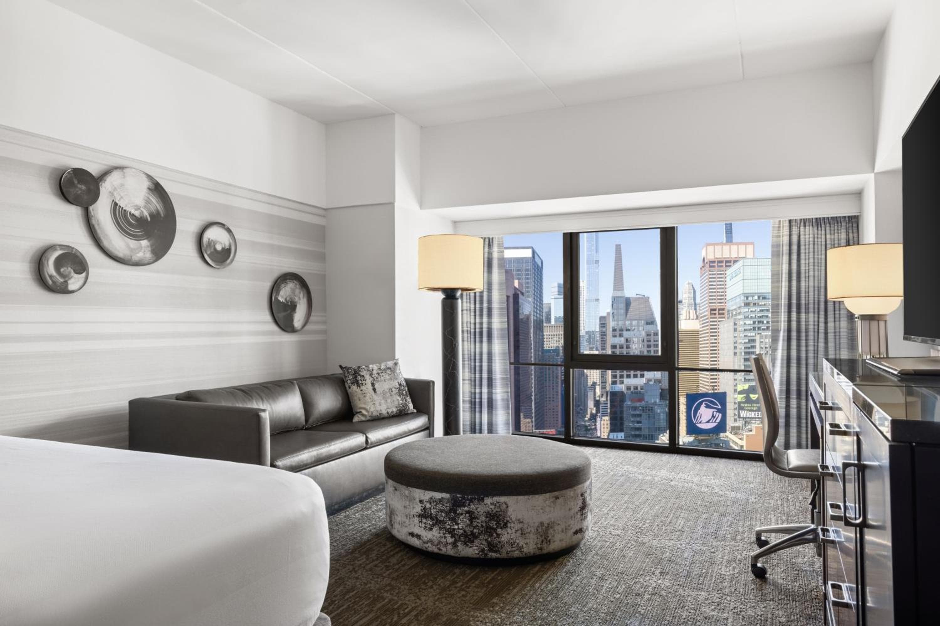 New York Marriott Marquis — 21