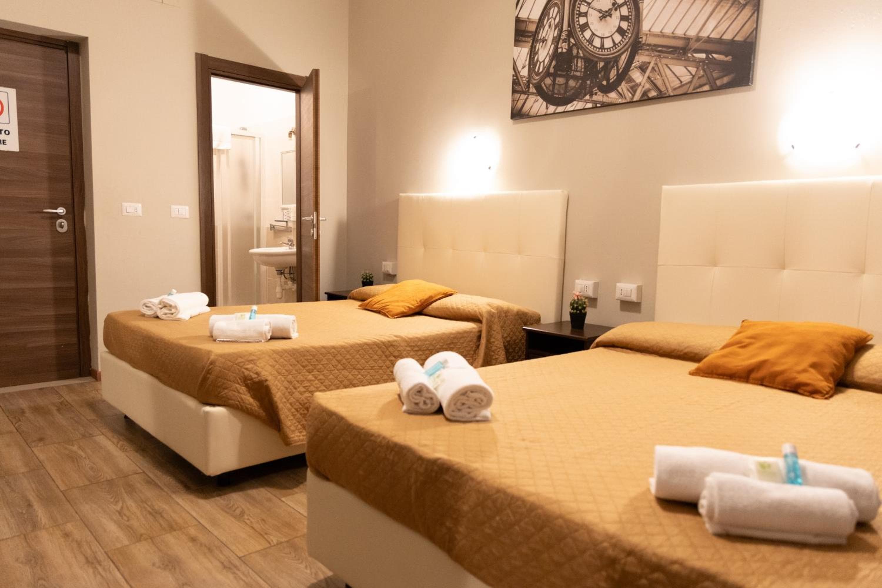 Golden Milano Hotel — 7