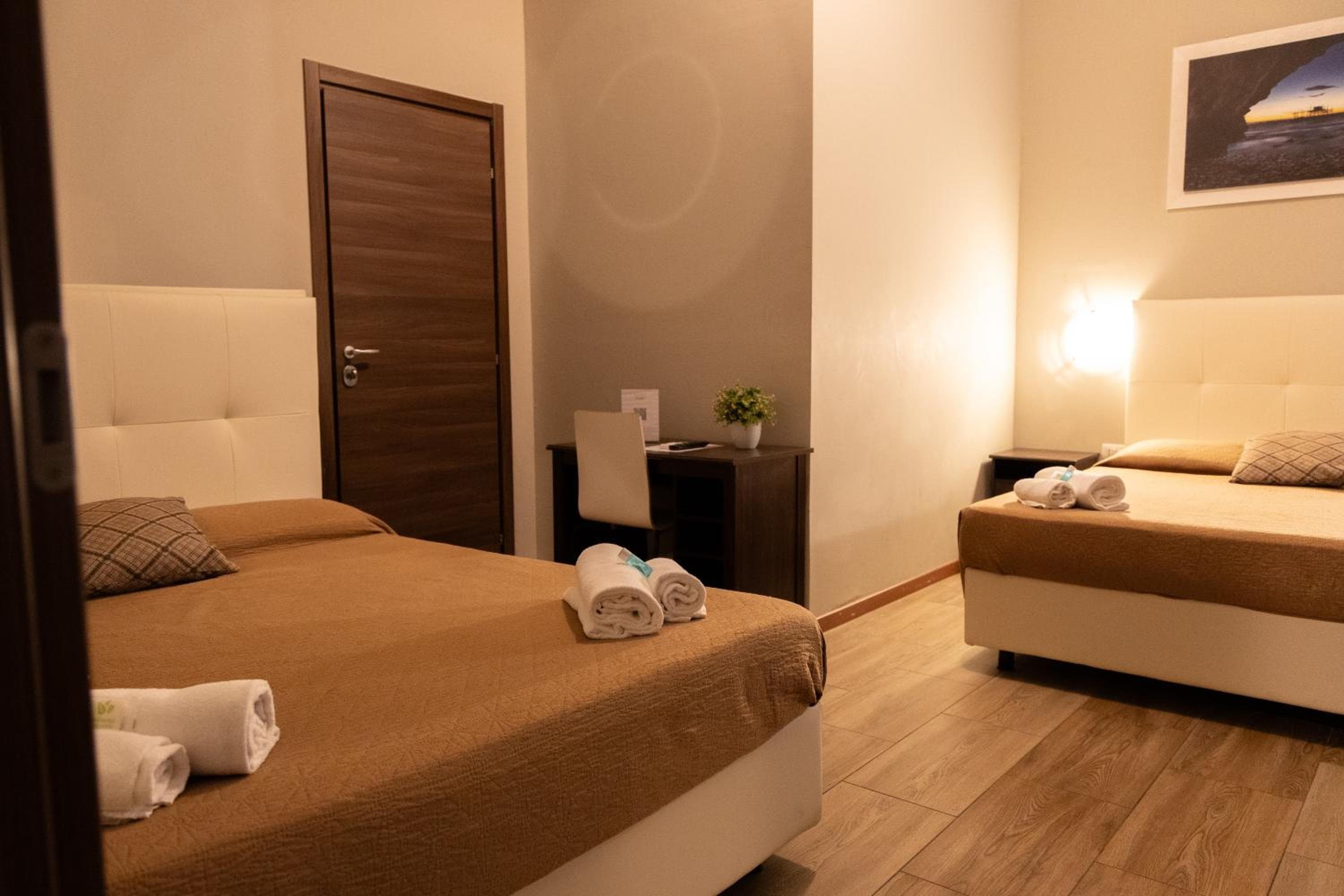 Golden Milano Hotel — 22