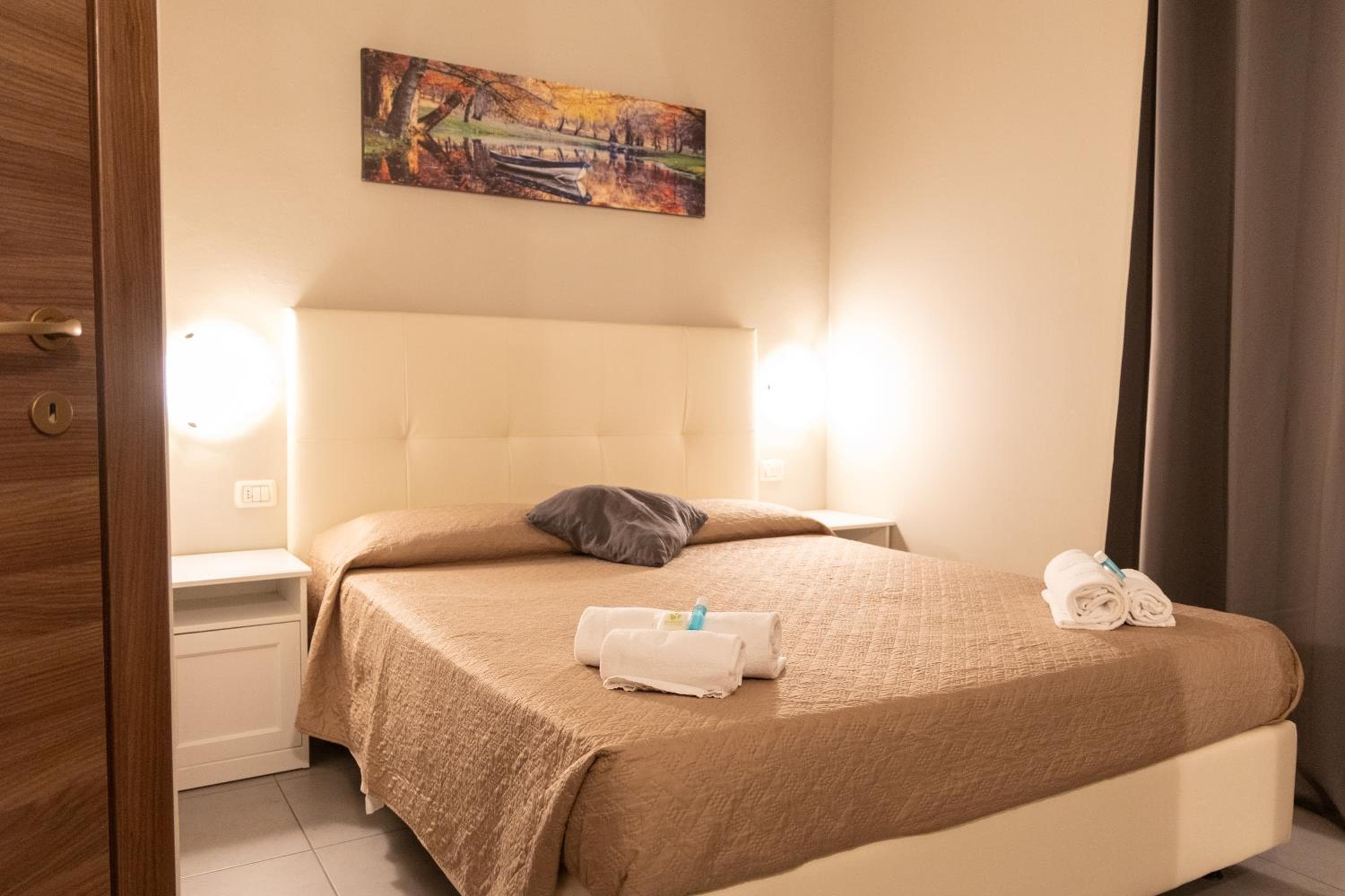 Golden Milano Hotel — 11