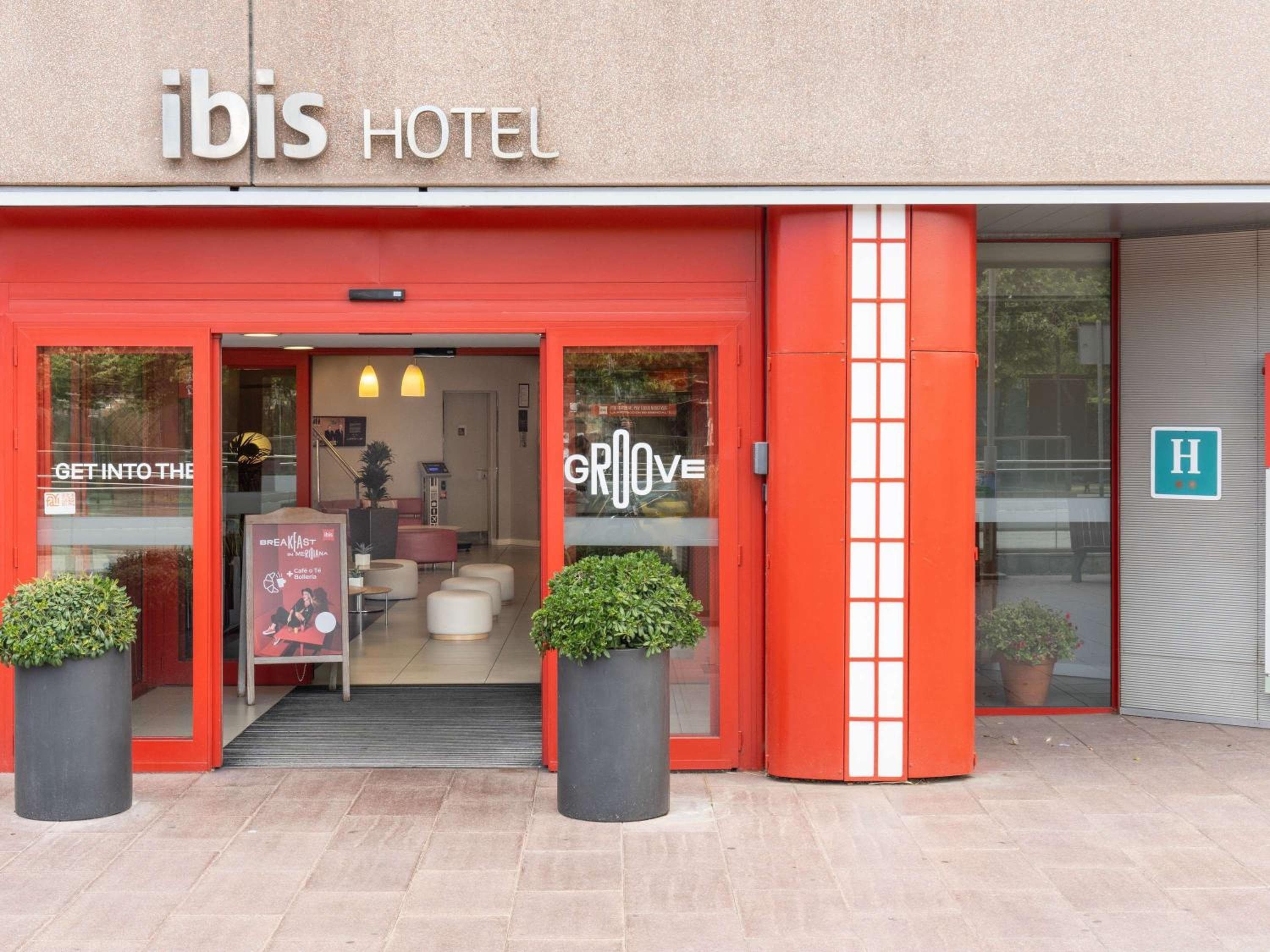 Ibis Barcelona Meridiana — 8