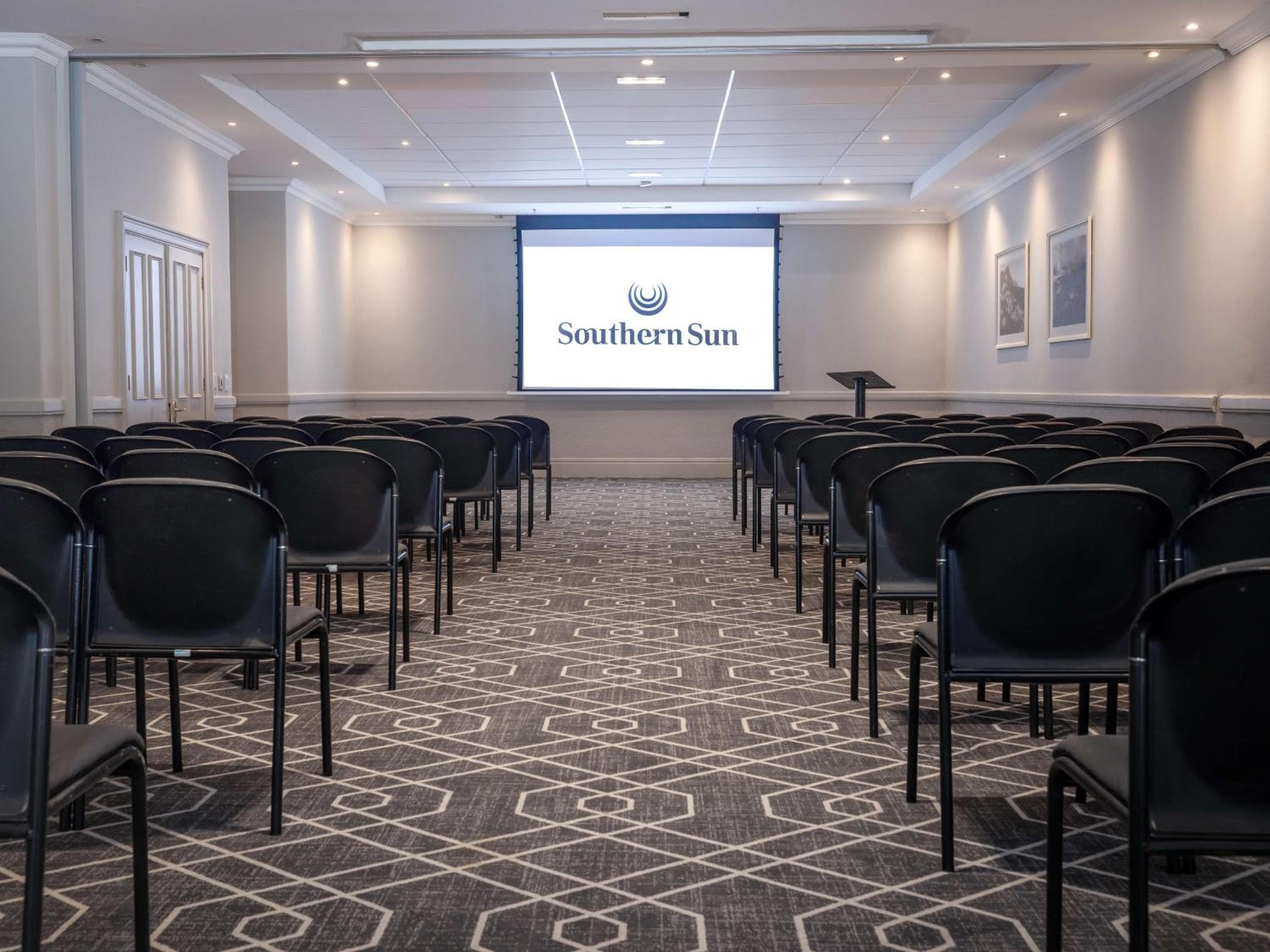 Southern Sun The Cullinan hotel, 1 Cullinan Street, Foreshore, Waterfont, Cape Town, South Africa — photo 18