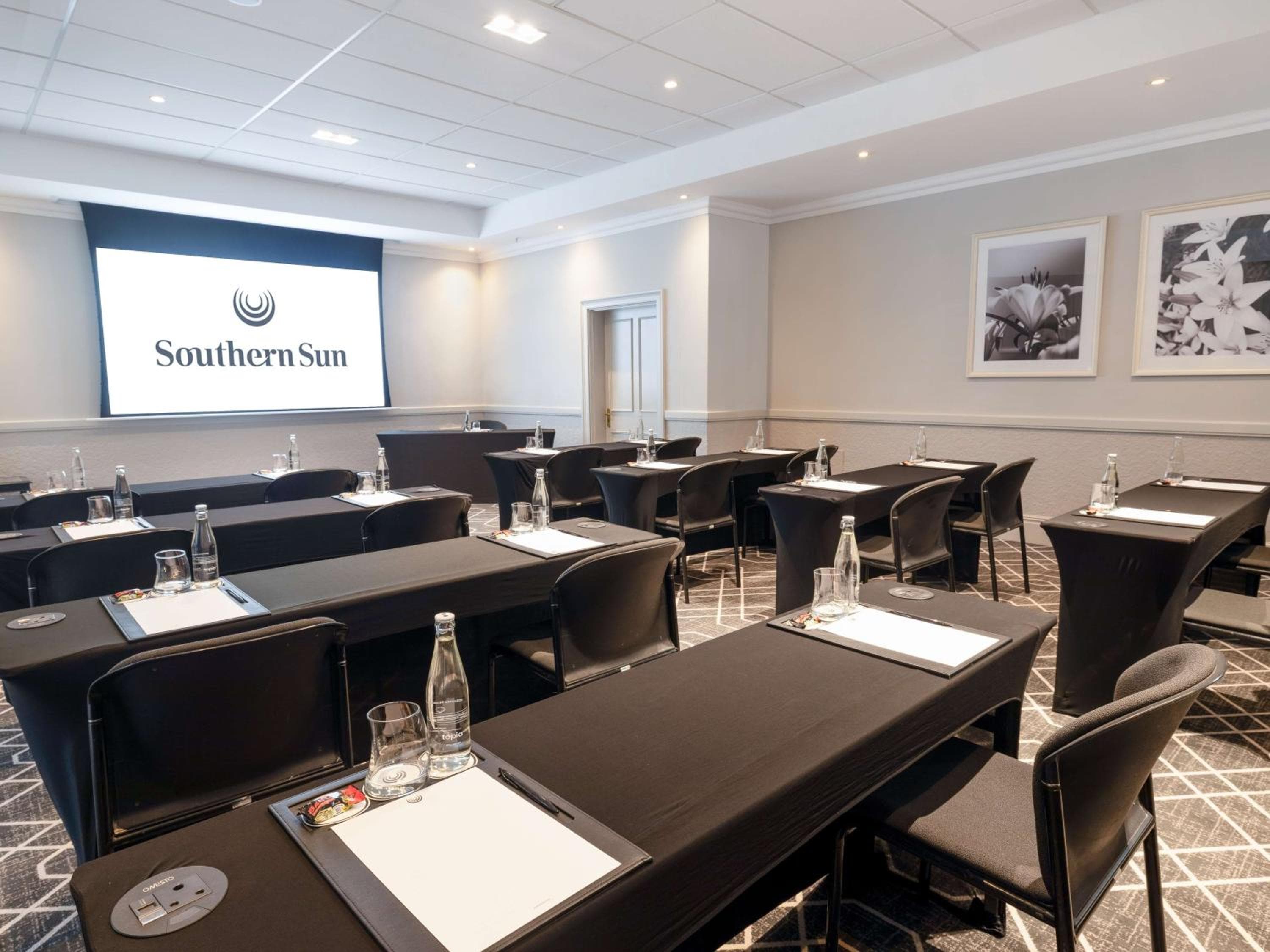 Southern Sun The Cullinan hotel, 1 Cullinan Street, Foreshore, Waterfont, Cape Town, South Africa — photo 19