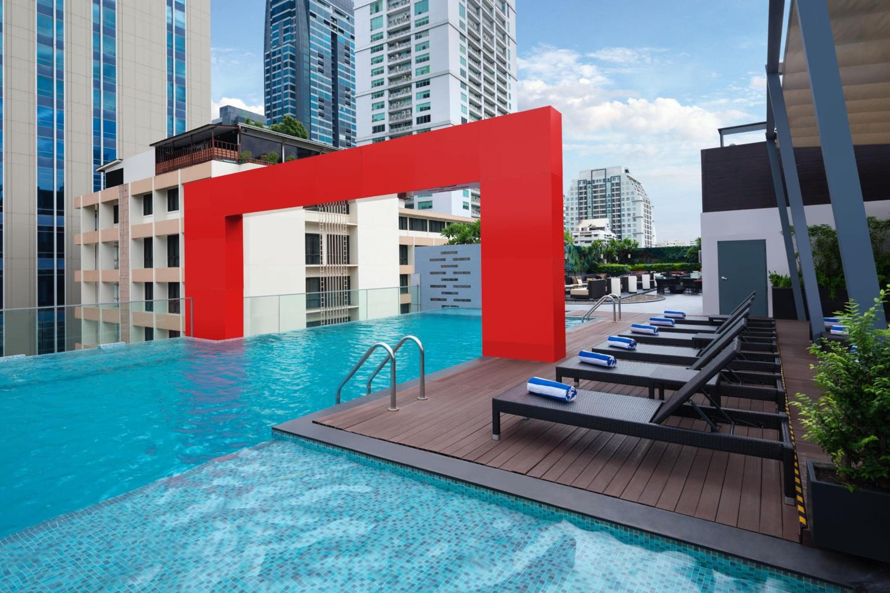 Paradox Bangkok Sukhumvit — 24