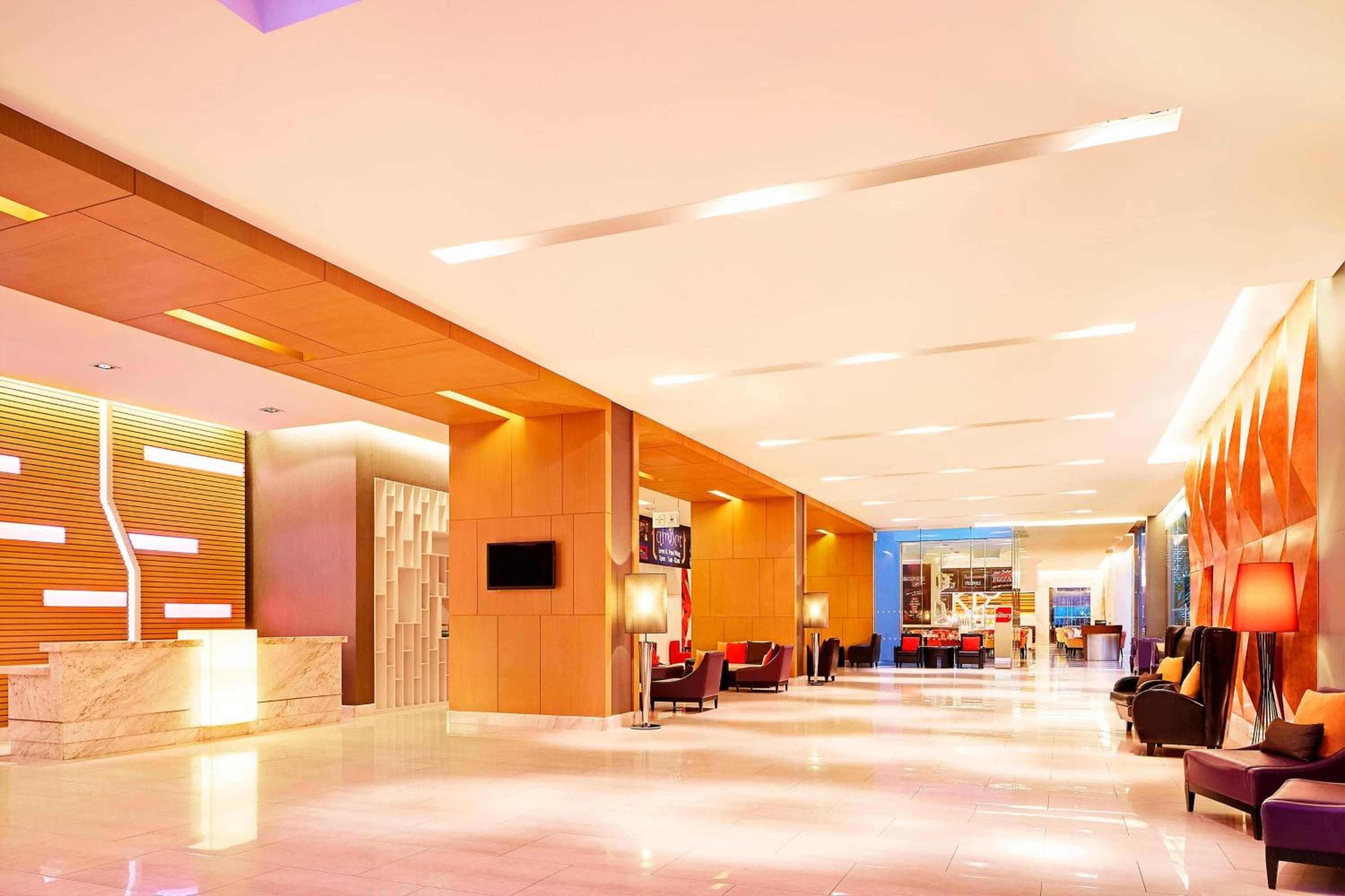Paradox Bangkok Sukhumvit — 16