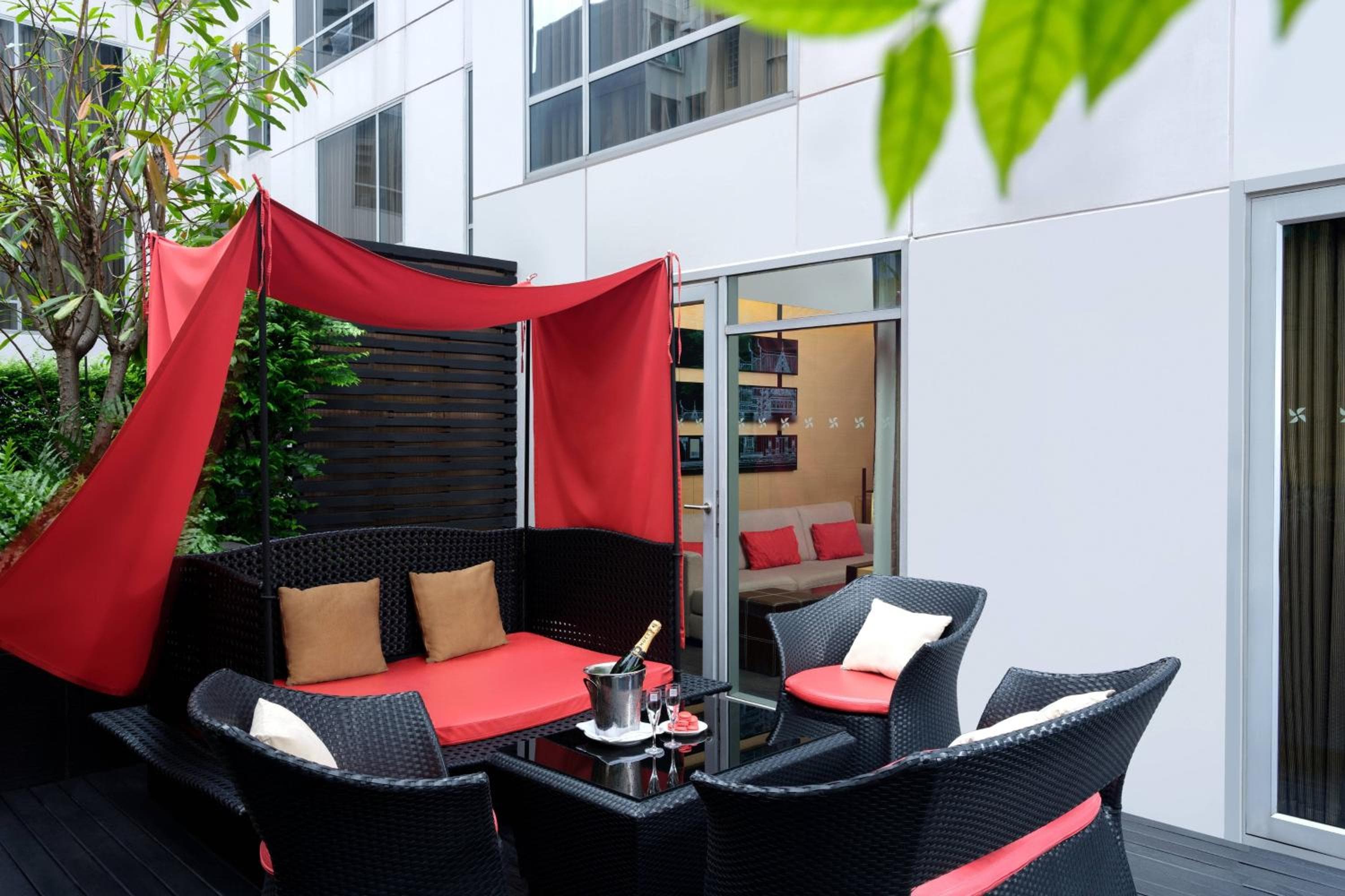 Paradox Bangkok Sukhumvit — 3
