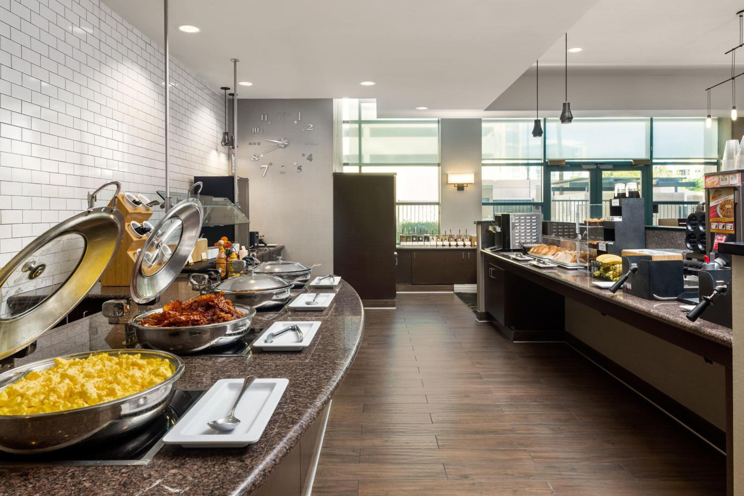 Residence Inn by Marriott Las Vegas Hughes Center — 23