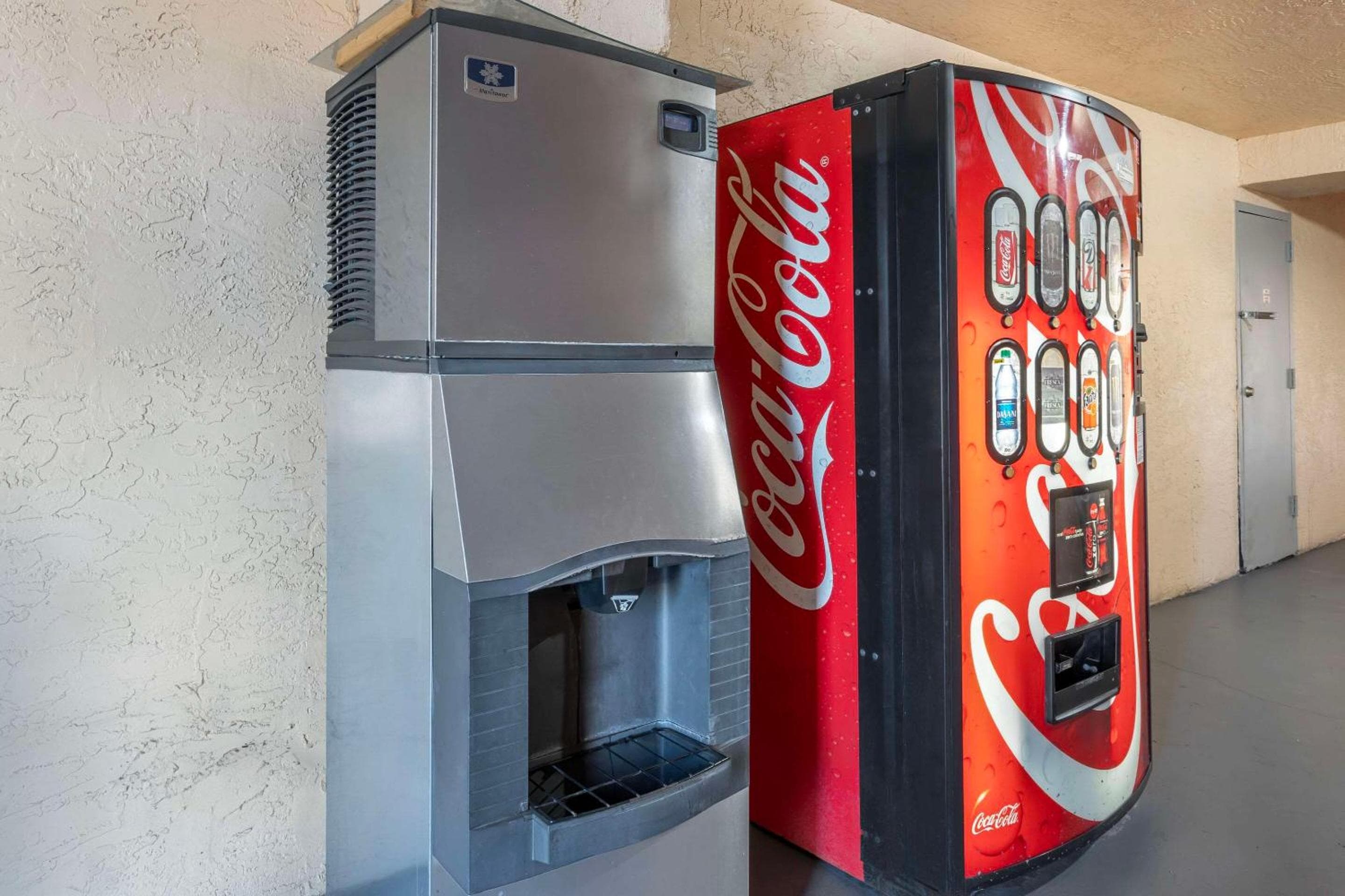Econo Lodge International Drive — 13