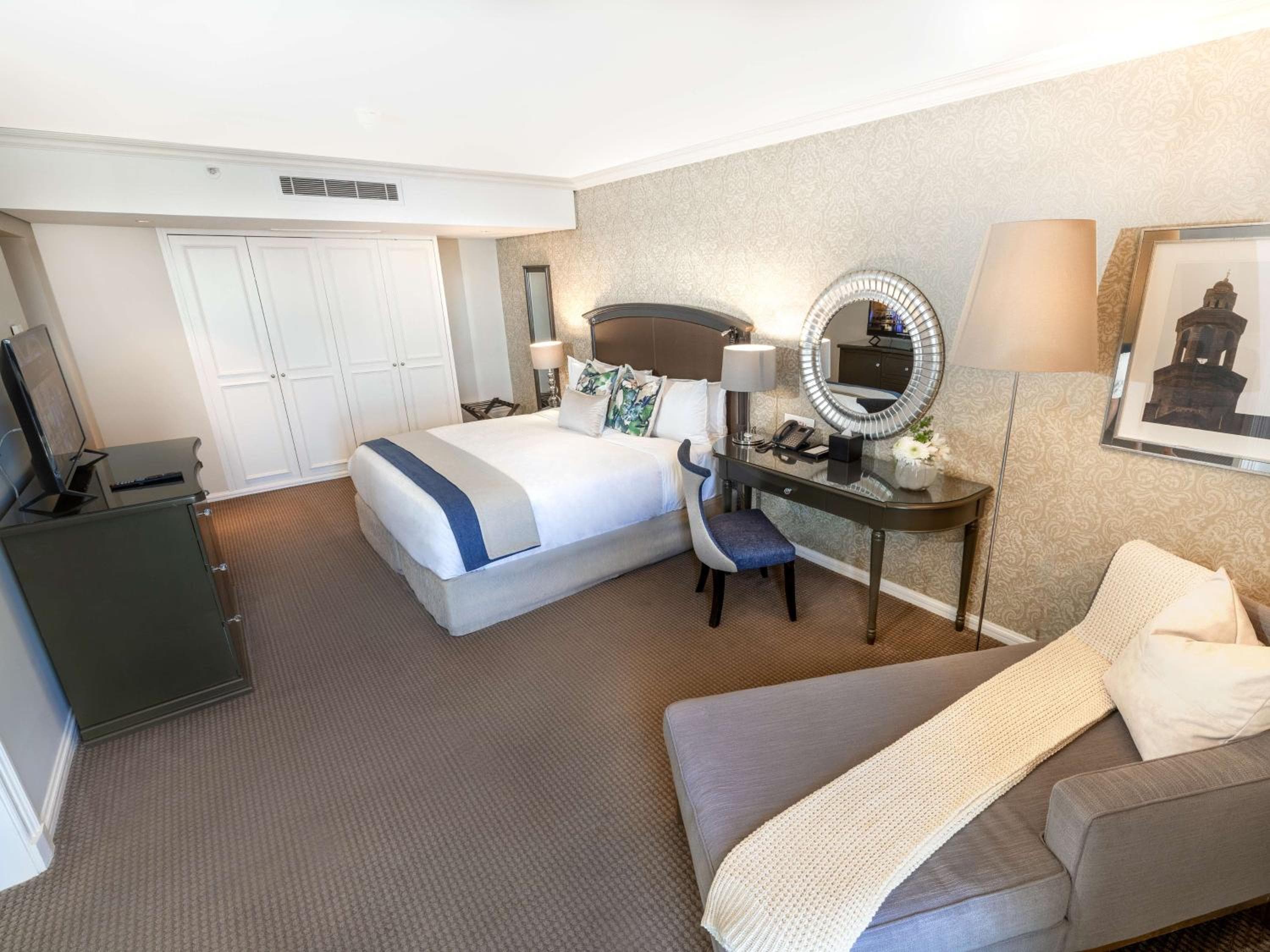 Southern Sun The Cullinan hotel, 1 Cullinan Street, Foreshore, Waterfont, Cape Town, South Africa — photo 5