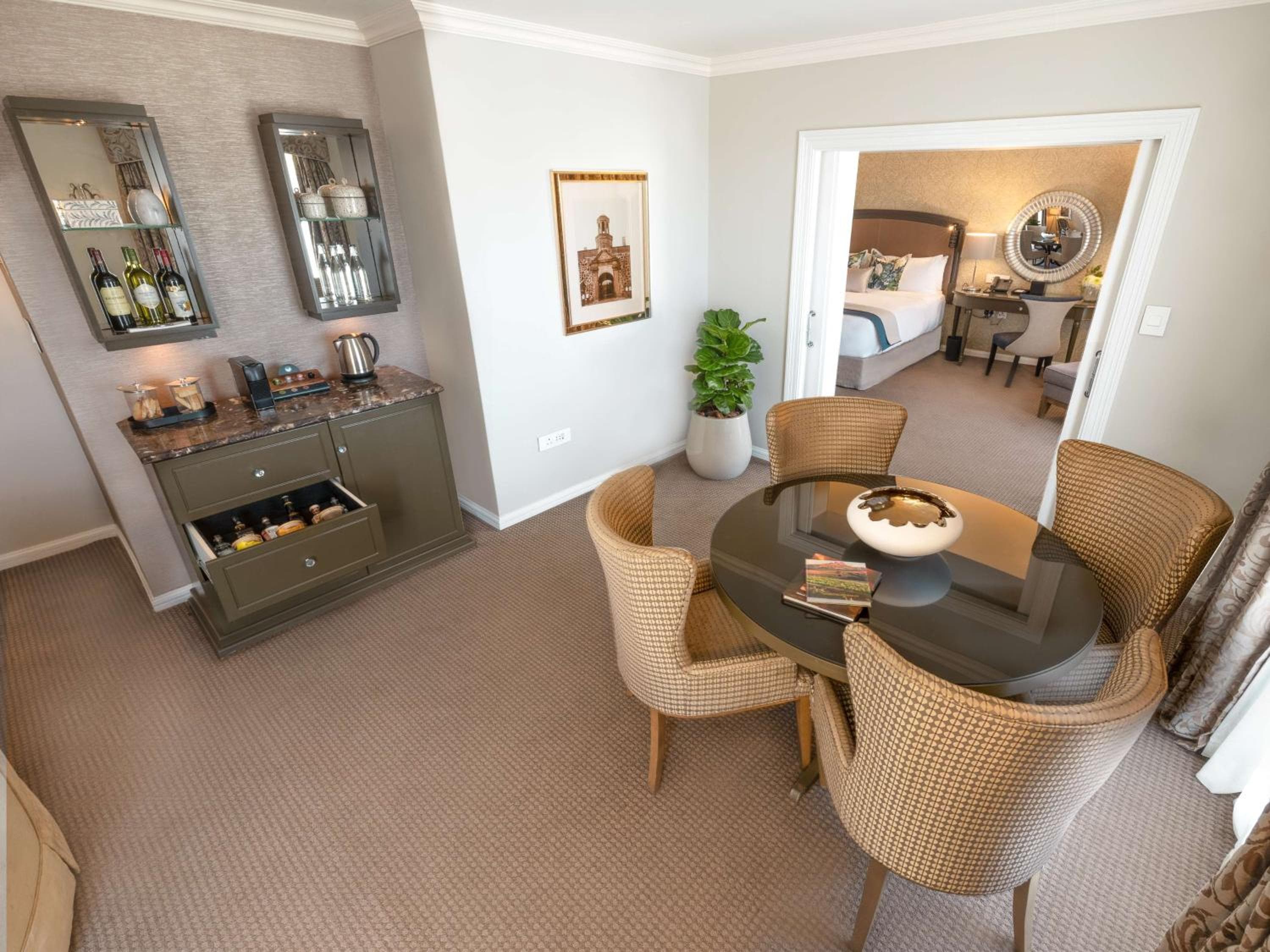 Southern Sun The Cullinan hotel, 1 Cullinan Street, Foreshore, Waterfont, Cape Town, South Africa — photo 4