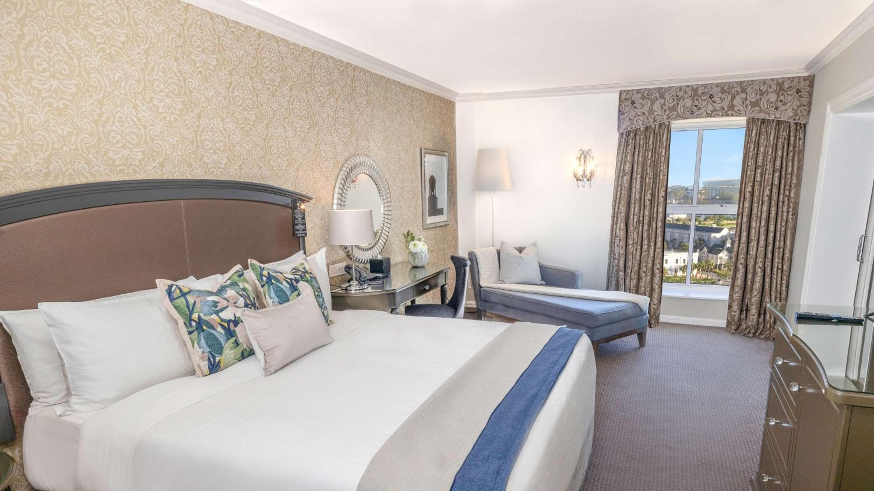 Southern Sun The Cullinan hotel, 1 Cullinan Street, Foreshore, Waterfont, Cape Town, South Africa — photo 3