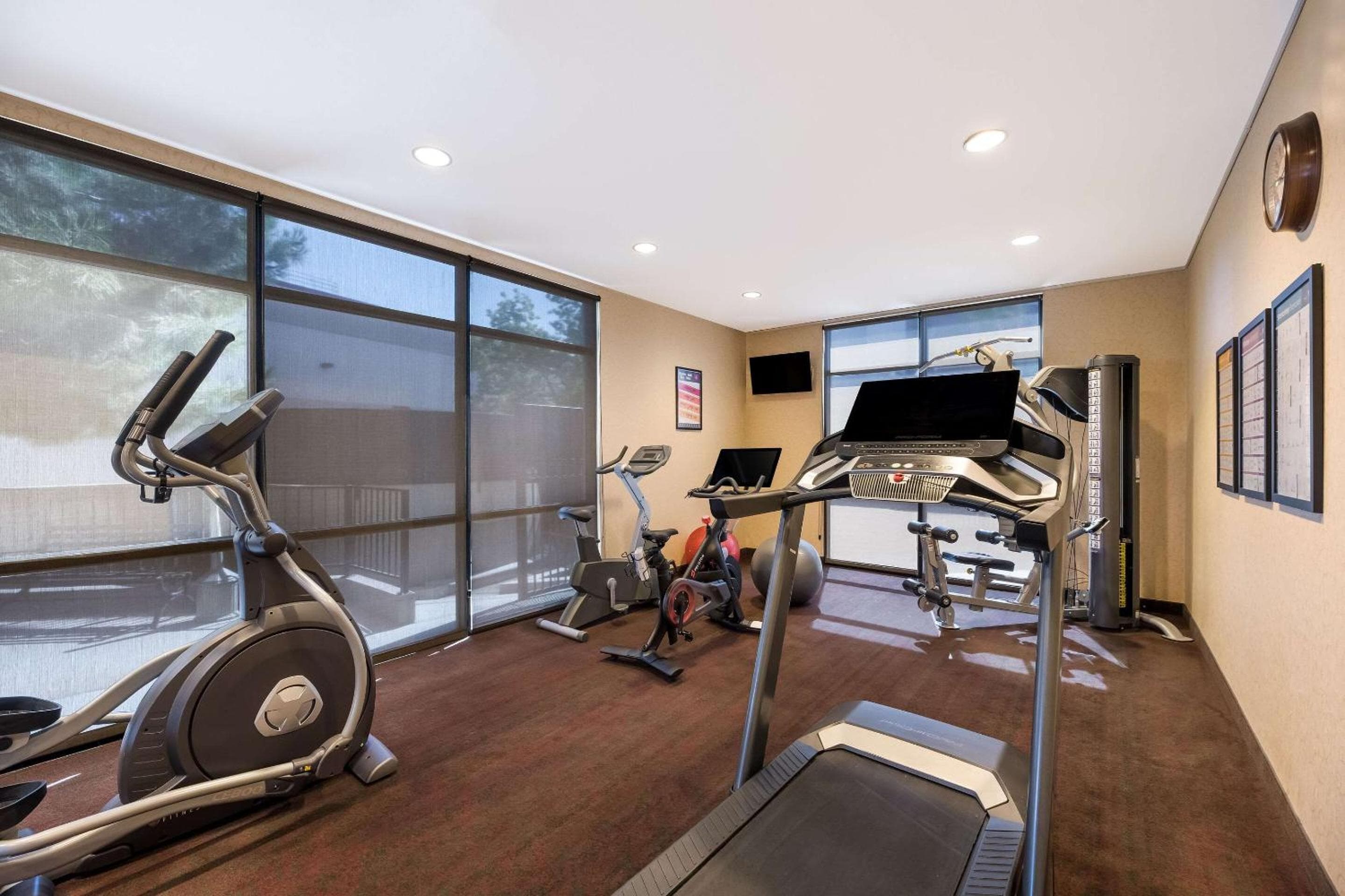 Comfort Inn & Suites Las Vegas - Nellis — 30