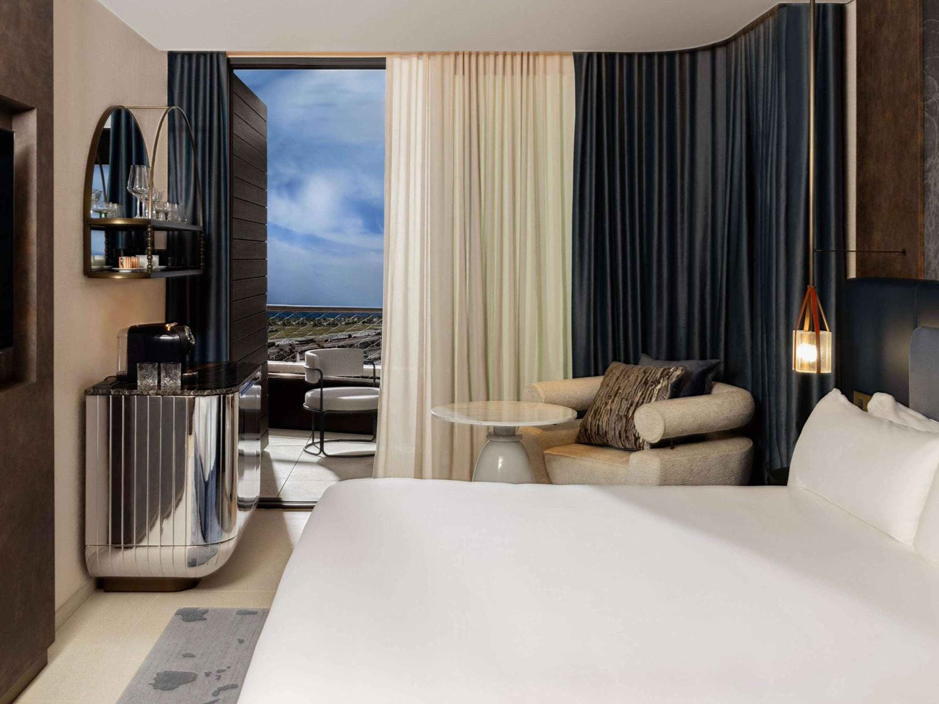 SLS Barcelona — 10