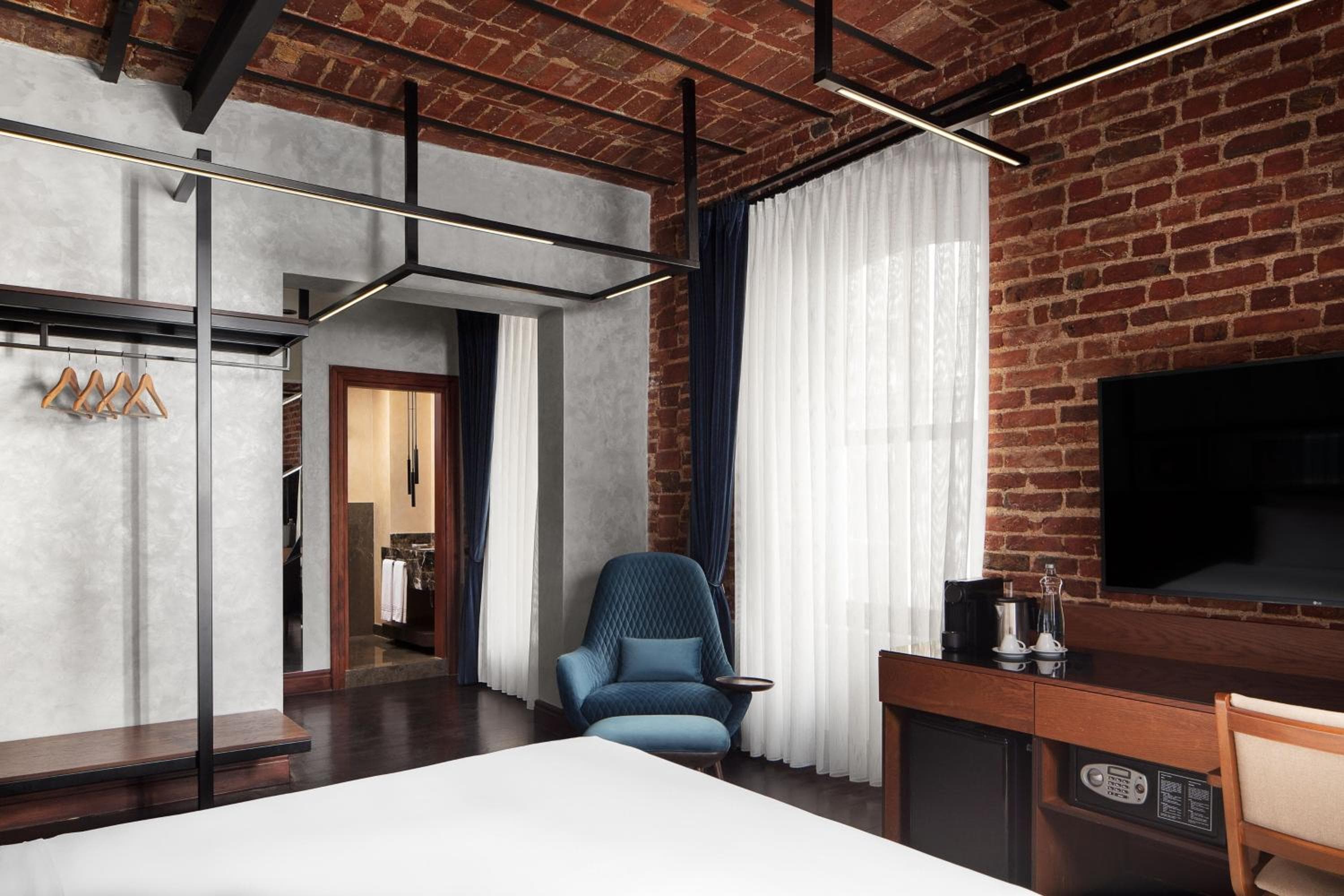 DeCamondo Galata, a Tribute Portfolio Hotel — 9