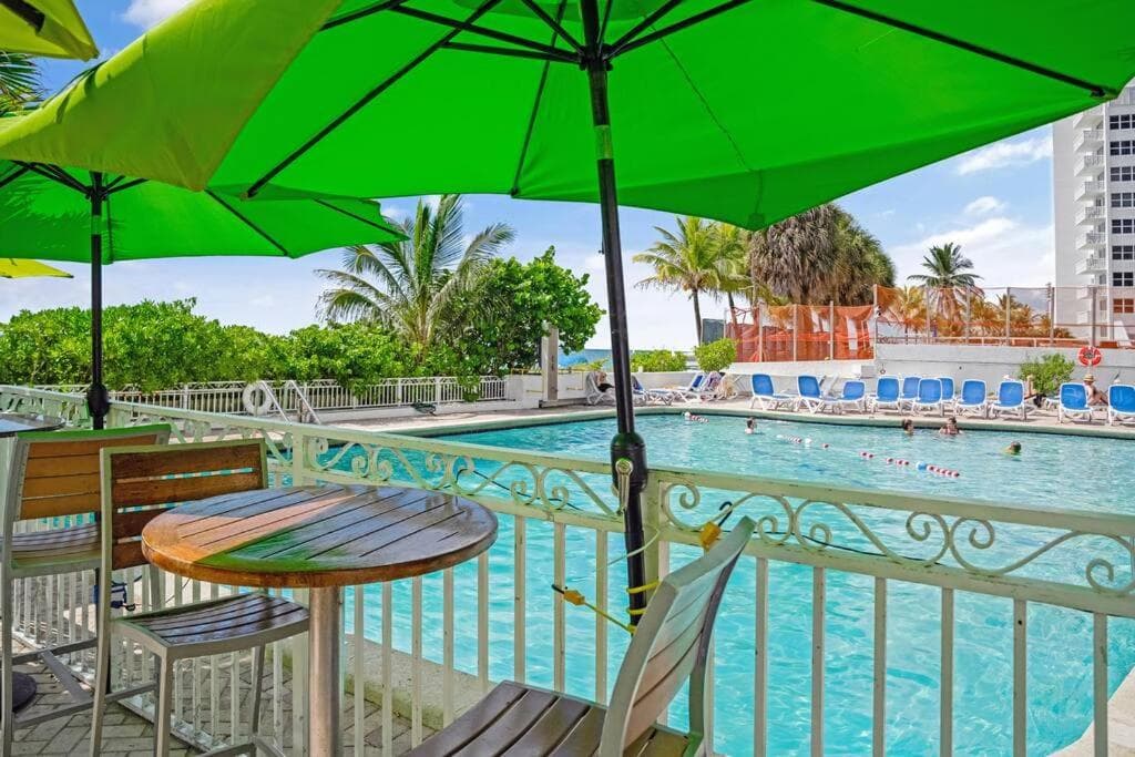 Relaxing Escape Oceanfront Pool Gem On The Beach — 22