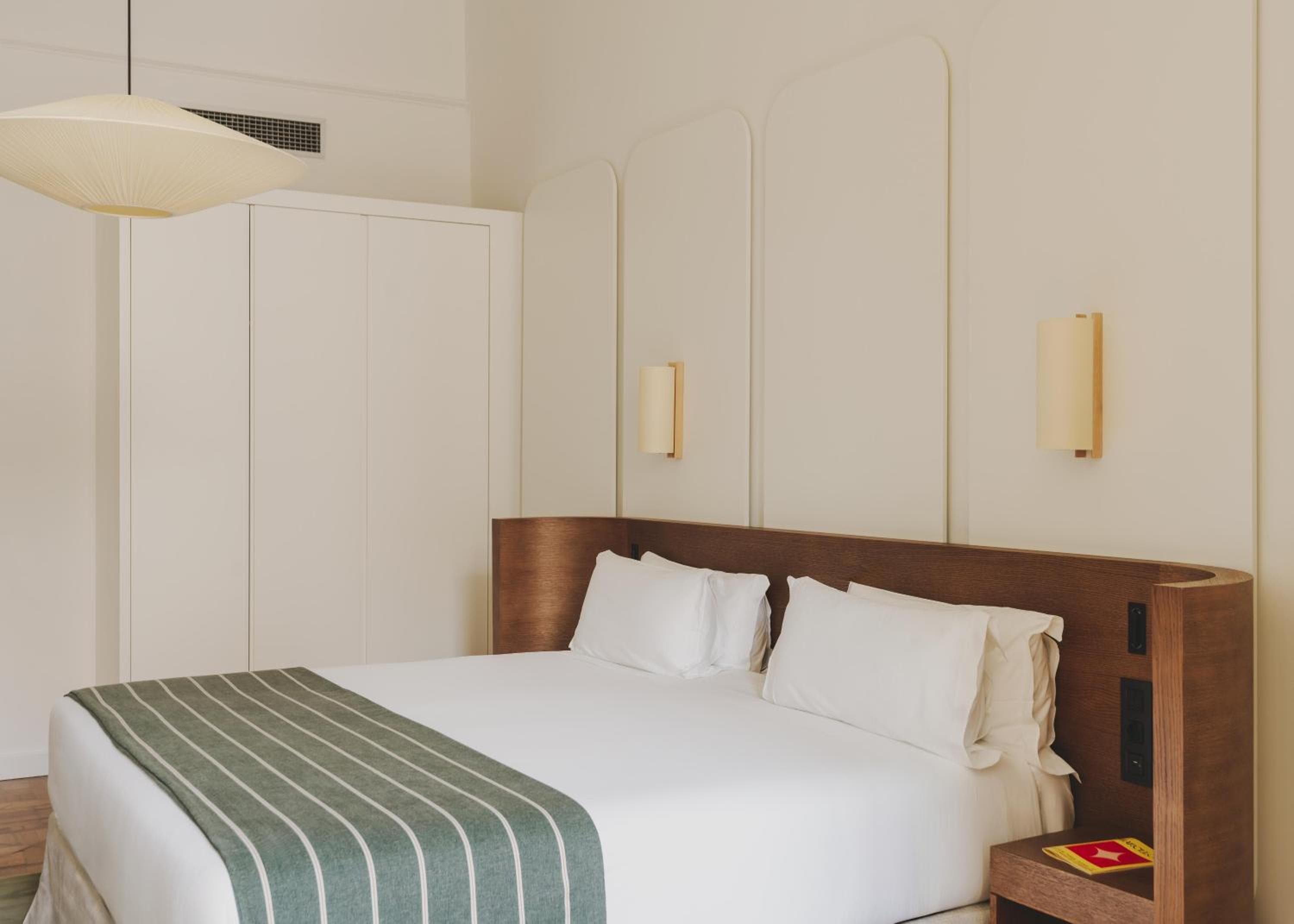 Hotel Regina Barcelona — 21