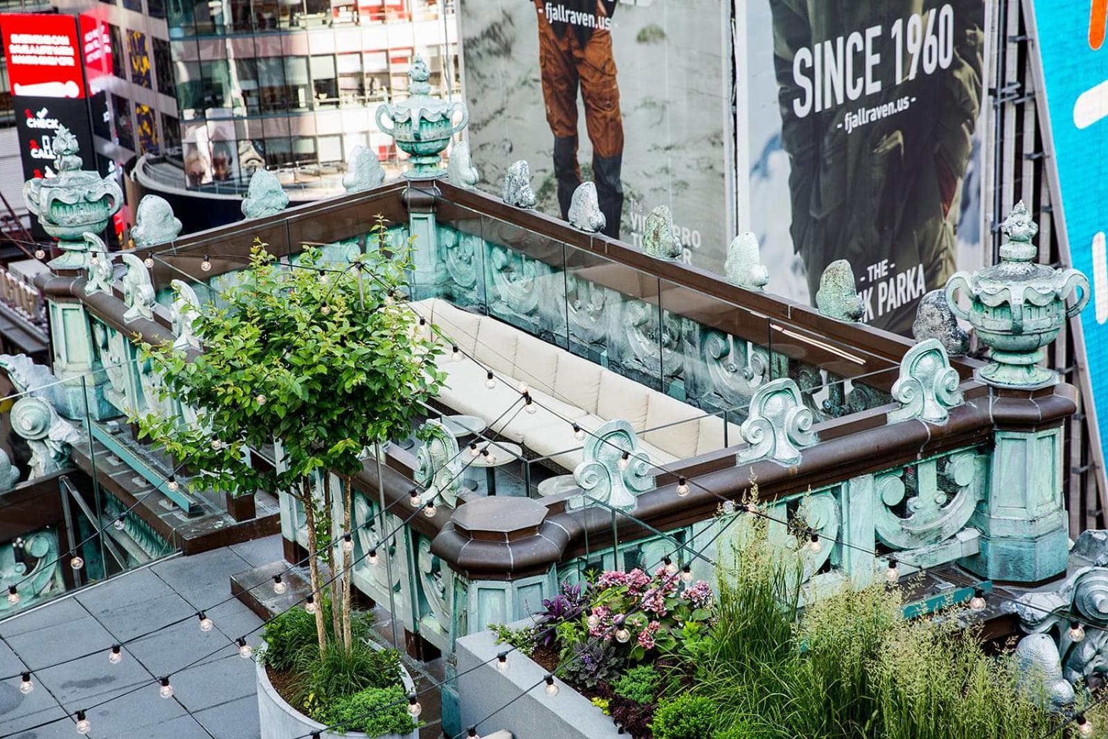 The Knickerbocker Hotel — 29