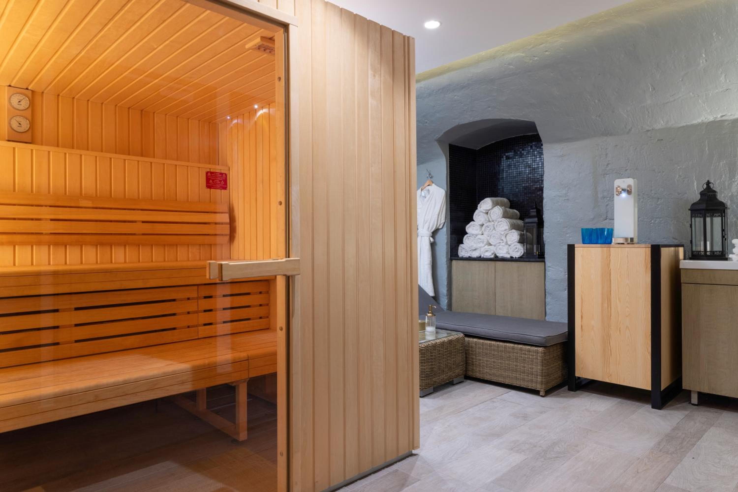 Le Belmont Paris — 27