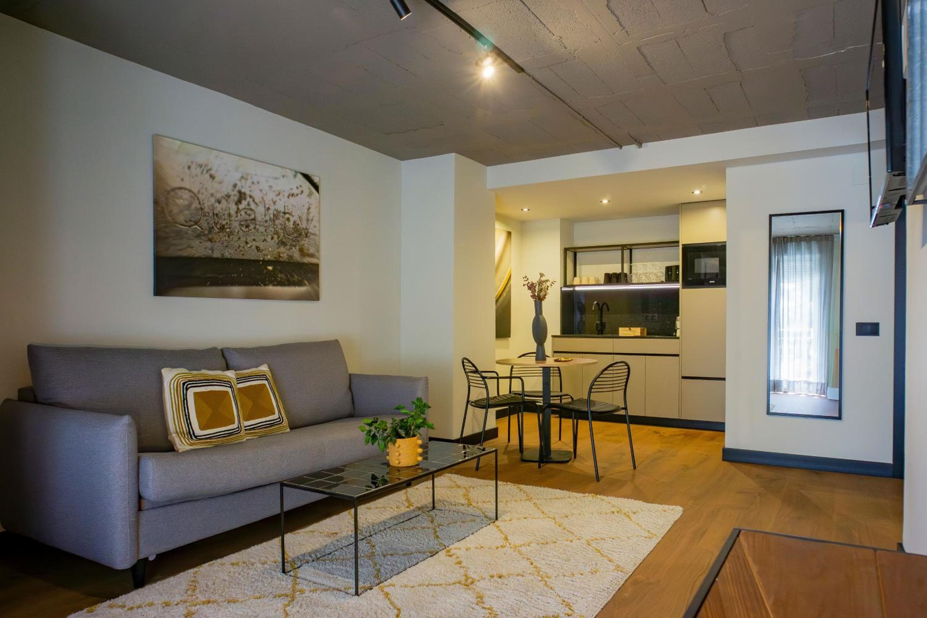 BUBU Apartments By Exclusive Homes — 9