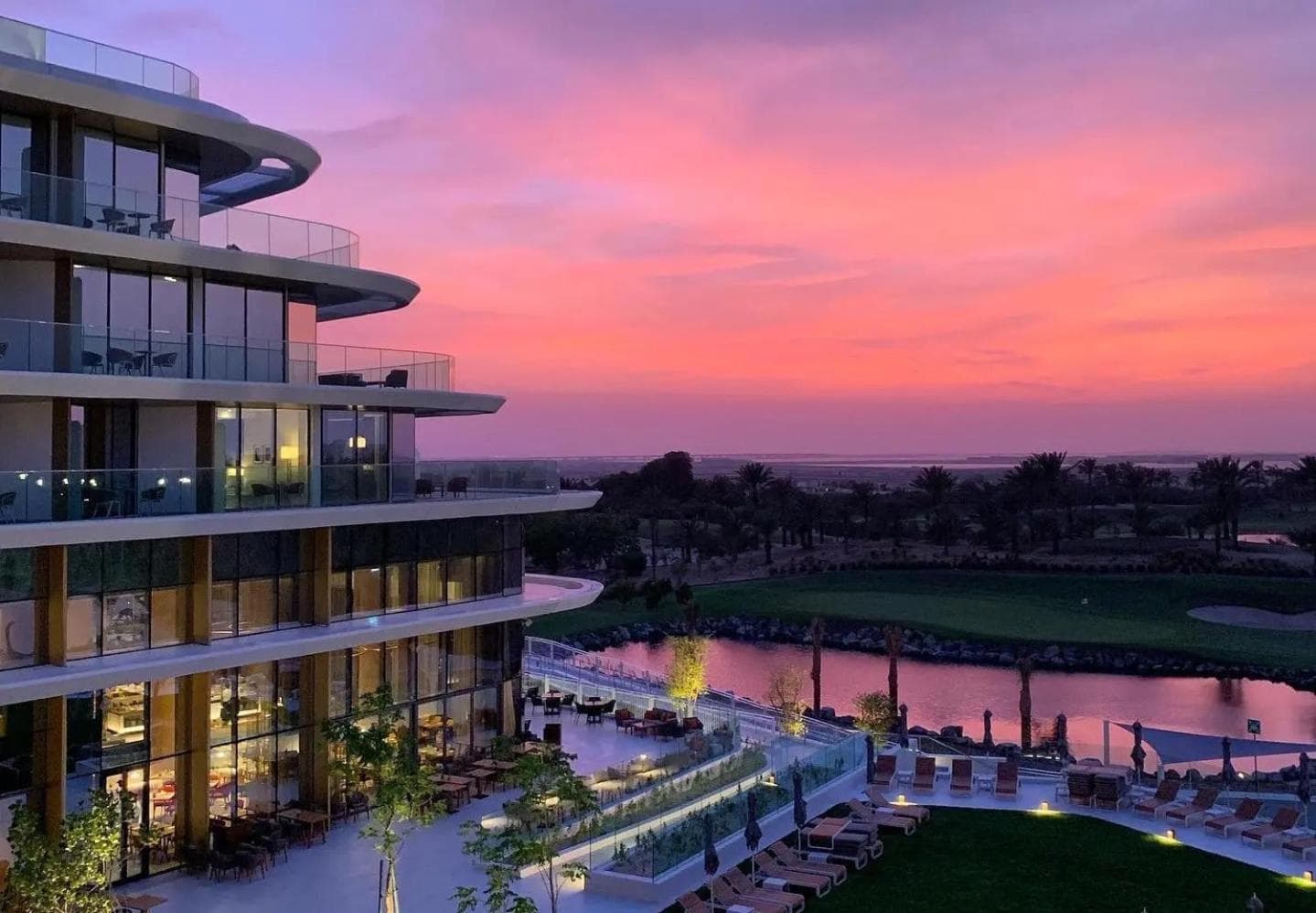 JA Lake View Hotel, Dubai — 16