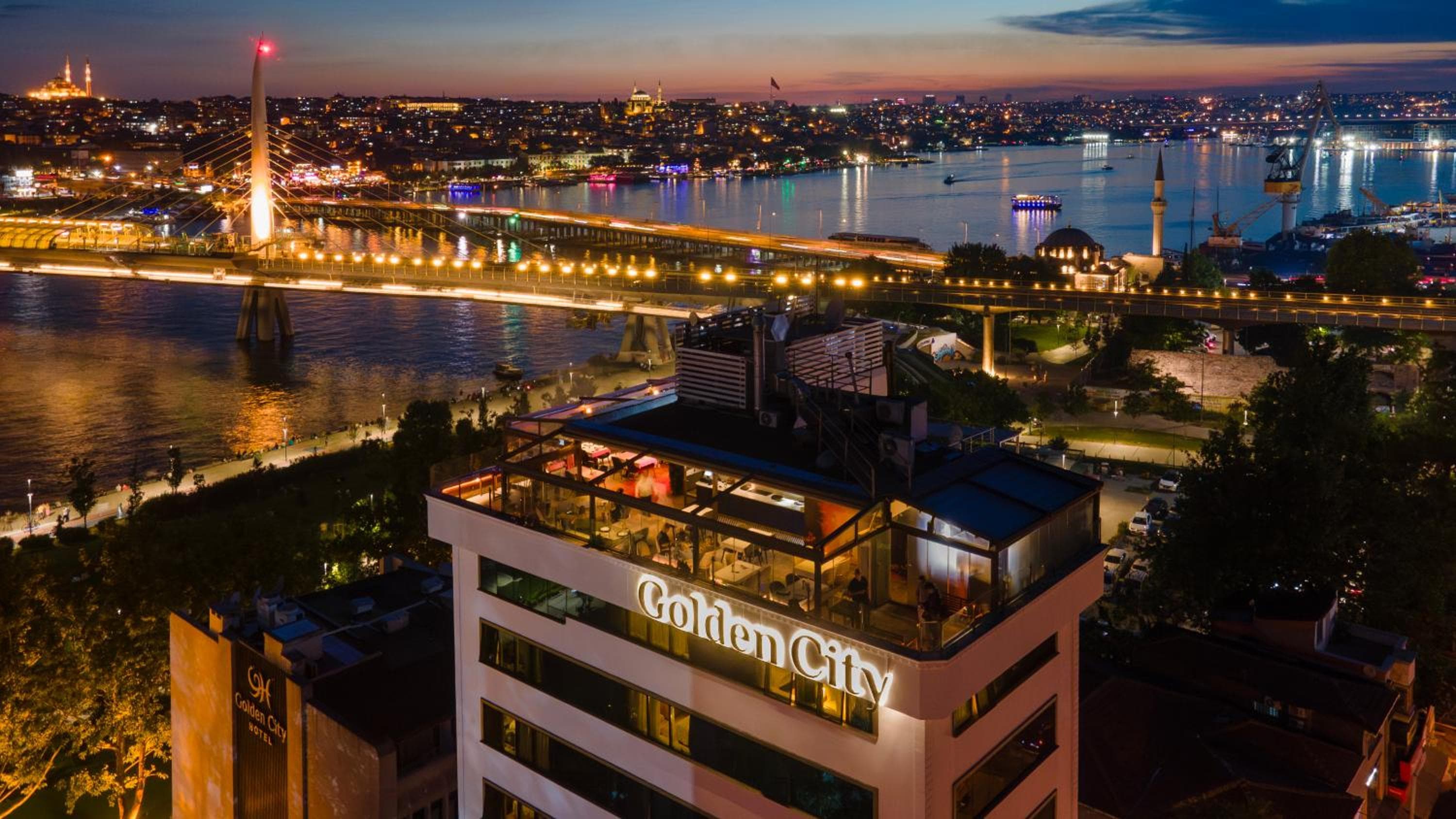 Hotel Golden City en Estambul — 1
