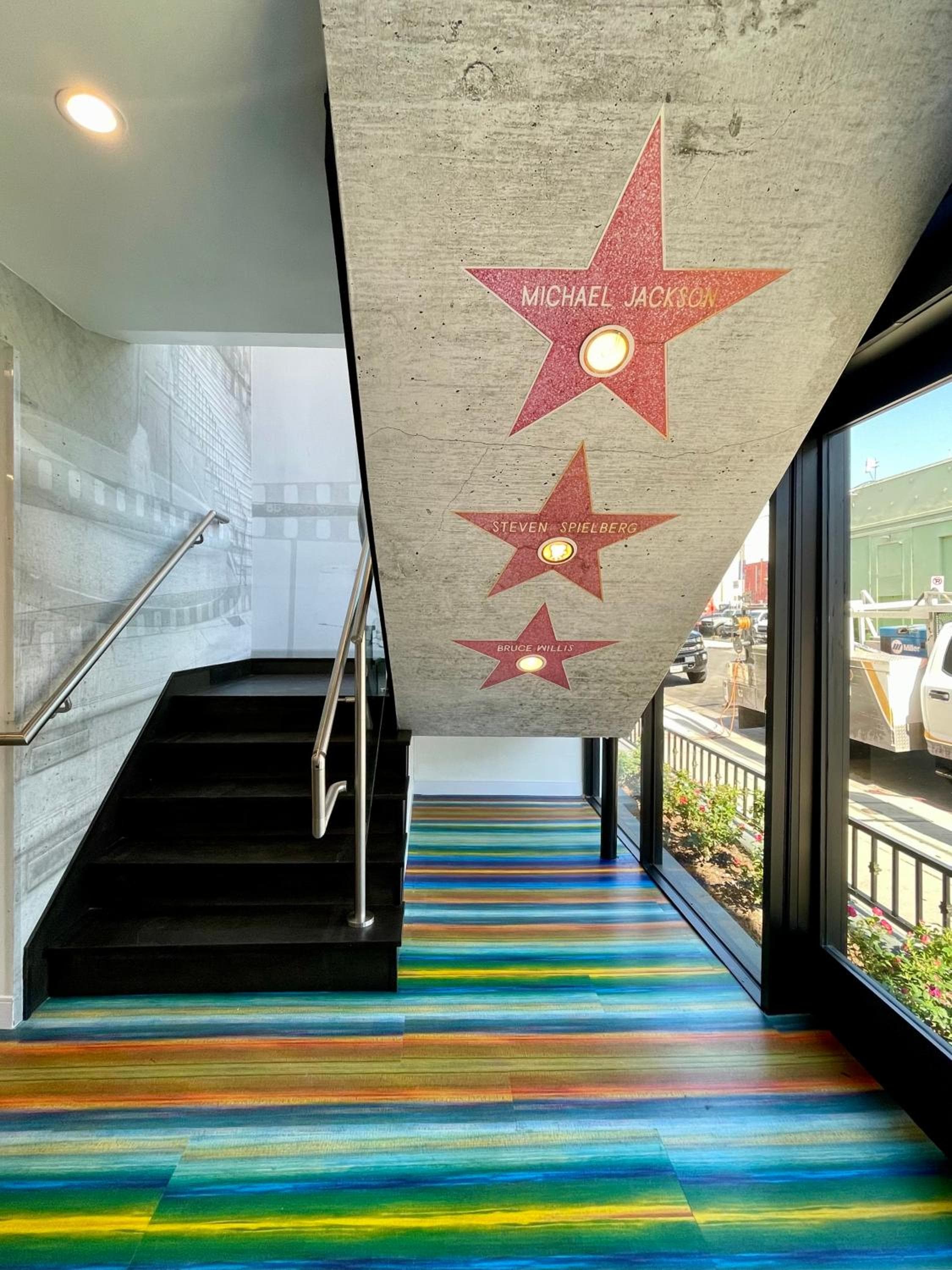 Hotel Rudra - Hollywood — 5