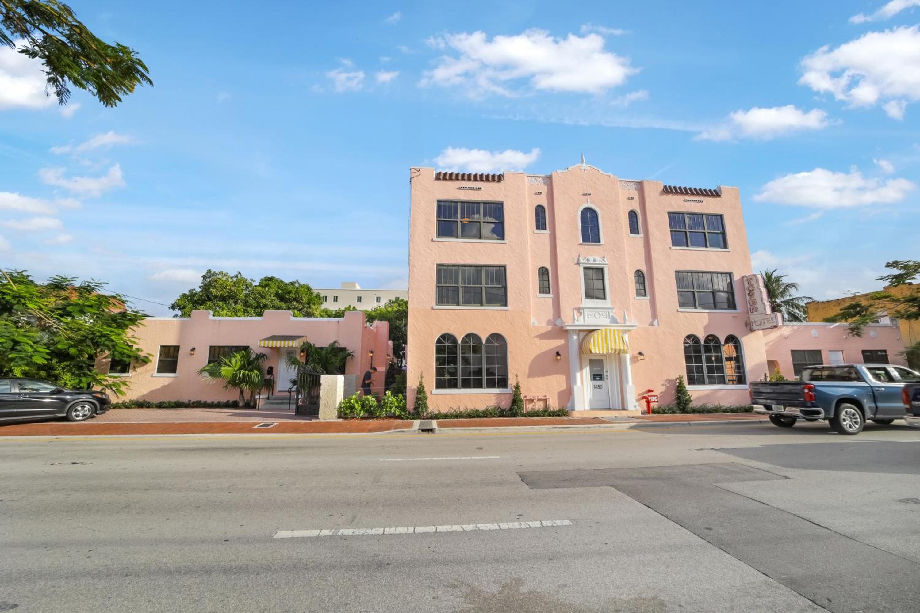 Tower Hotel Little Havana — 1