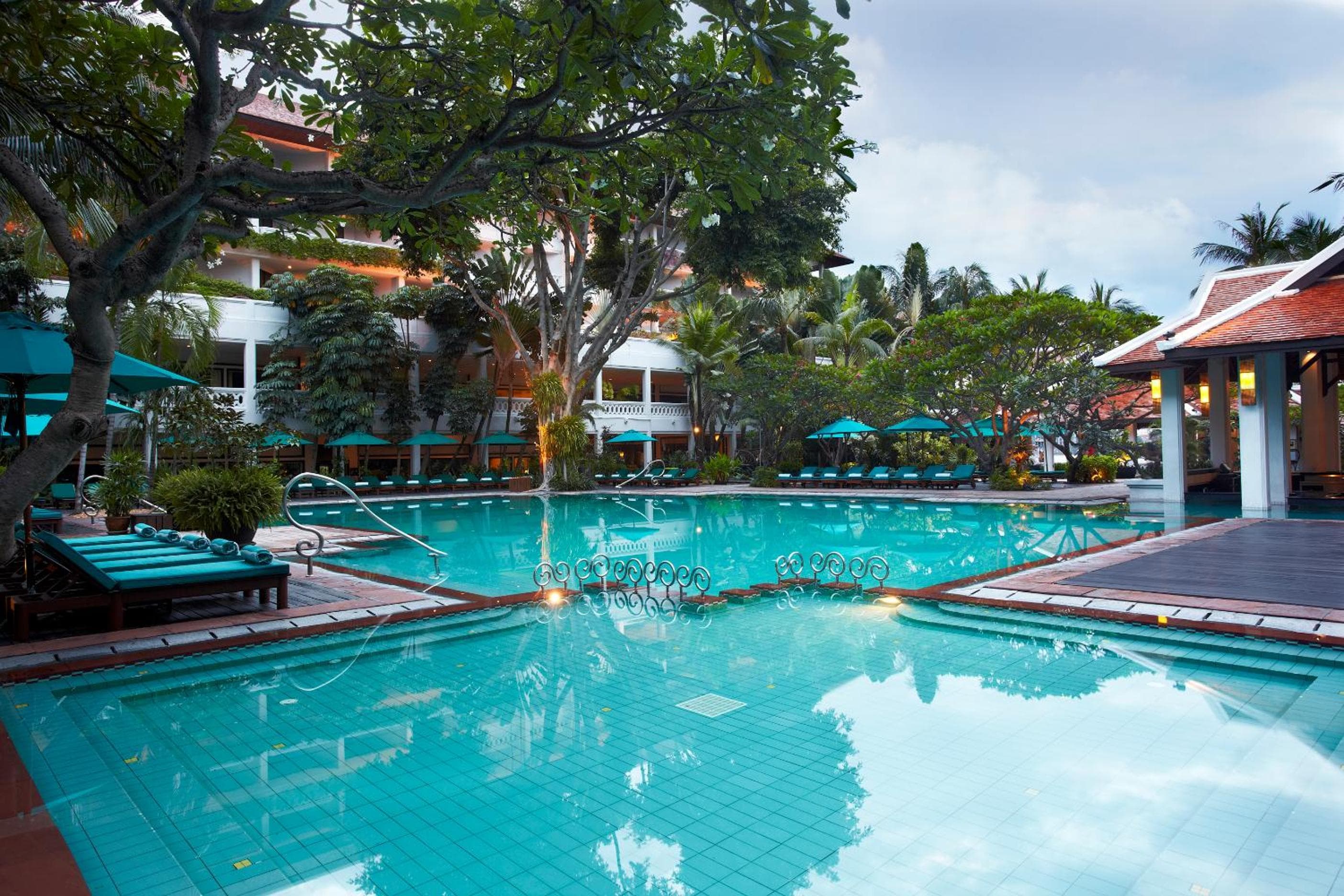 Anantara Riverside Bangkok Resort — 13
