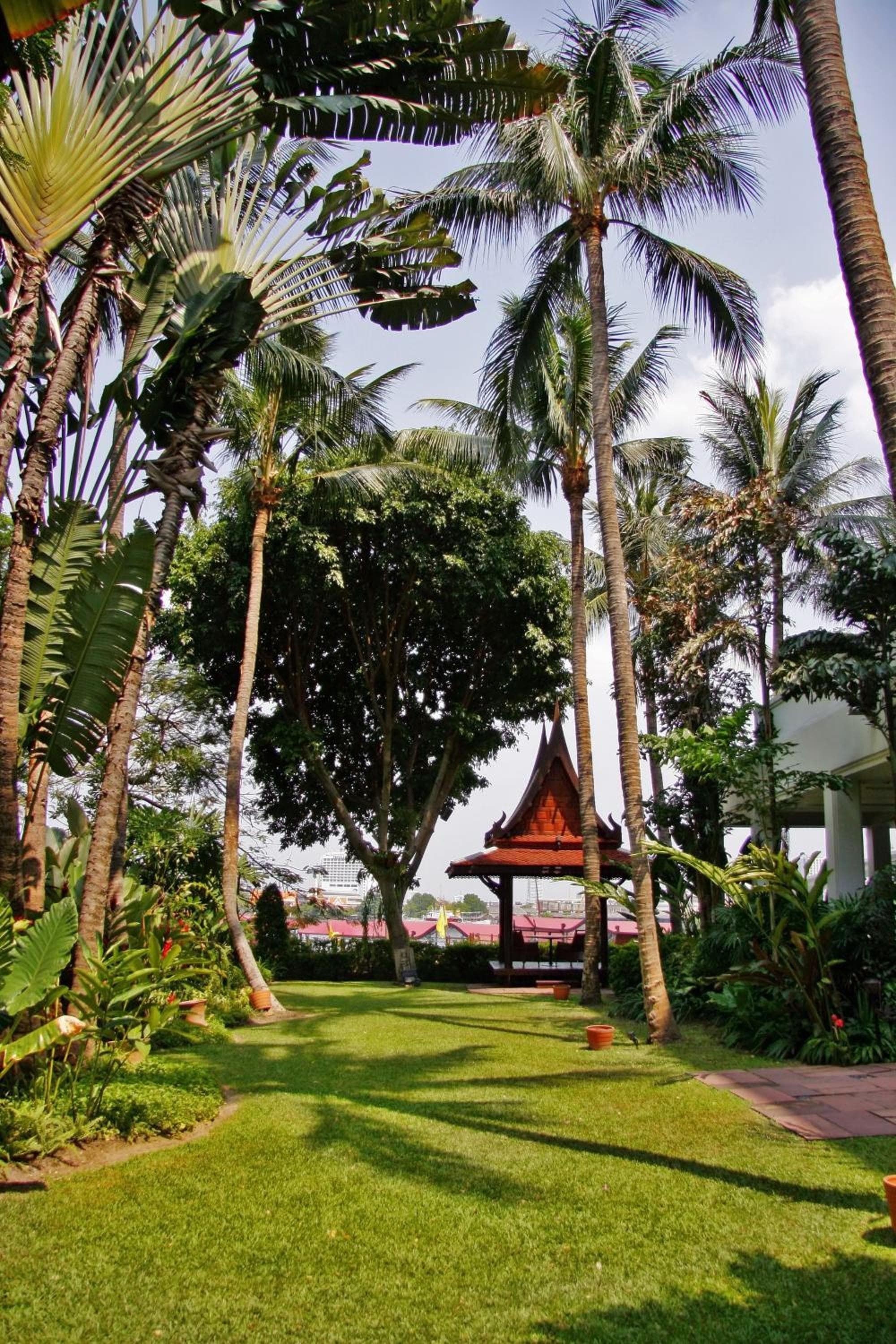 Anantara Riverside Bangkok Resort — 23