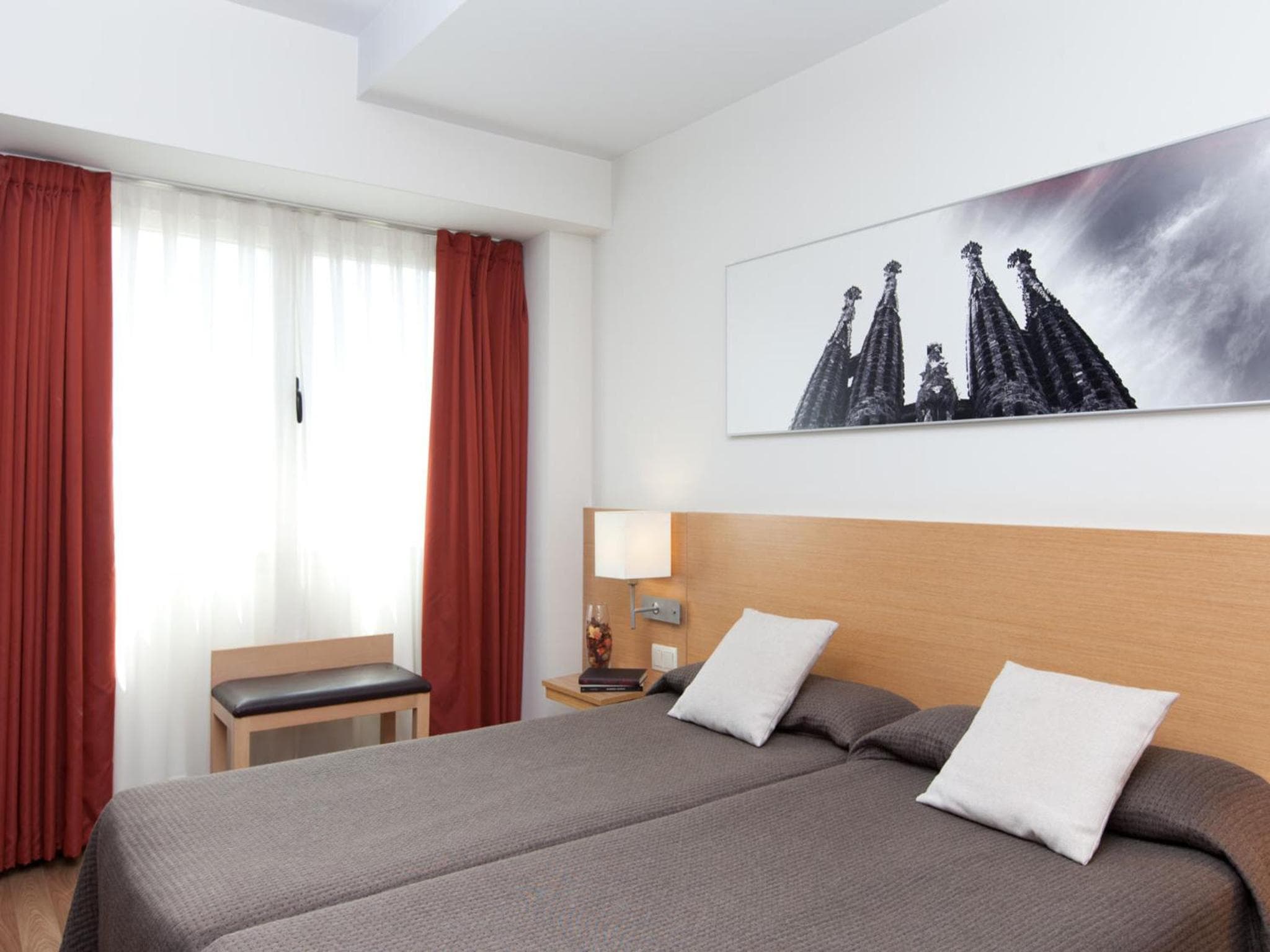 Hotel Sagrada Familia — 12