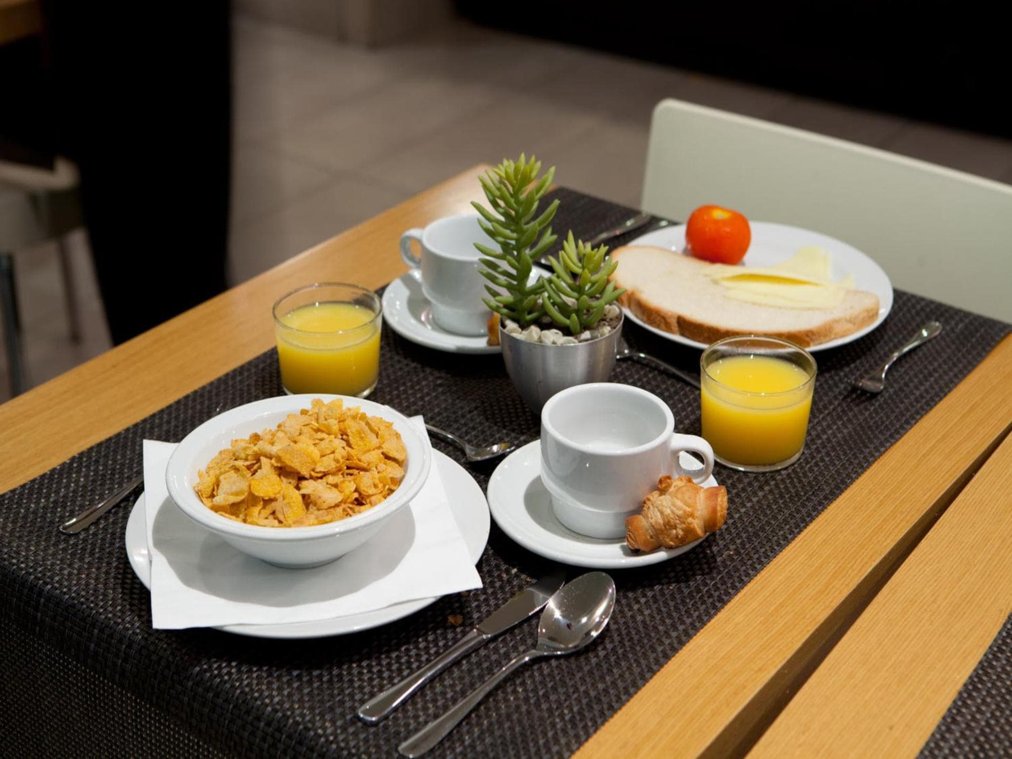 Hotel Sagrada Familia — 27